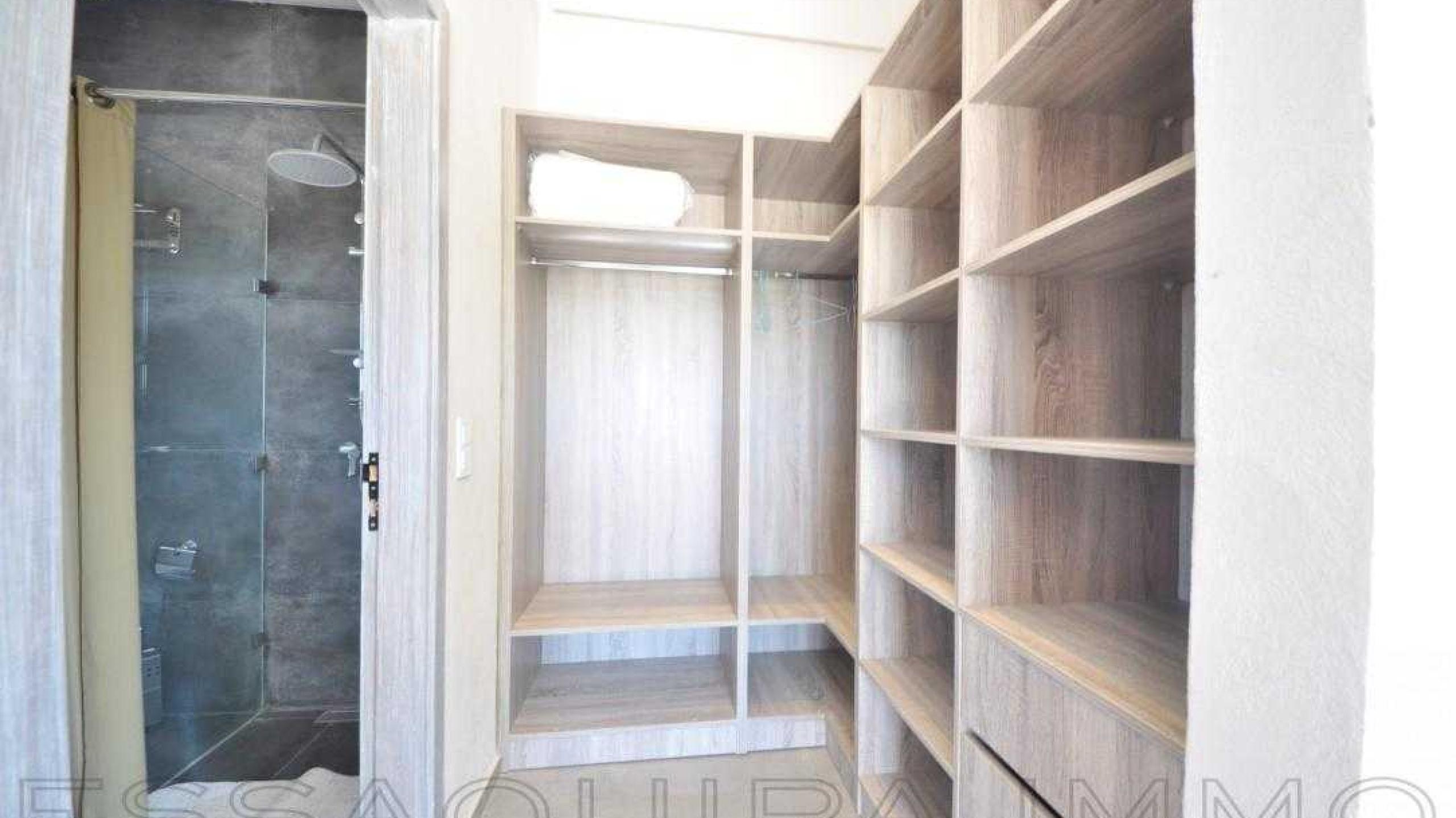 villa à 1 960€ /mois