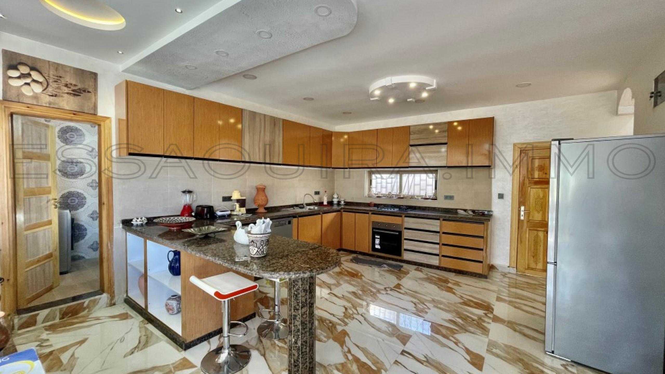 villa avec 3 chambres et 2 salles de bain