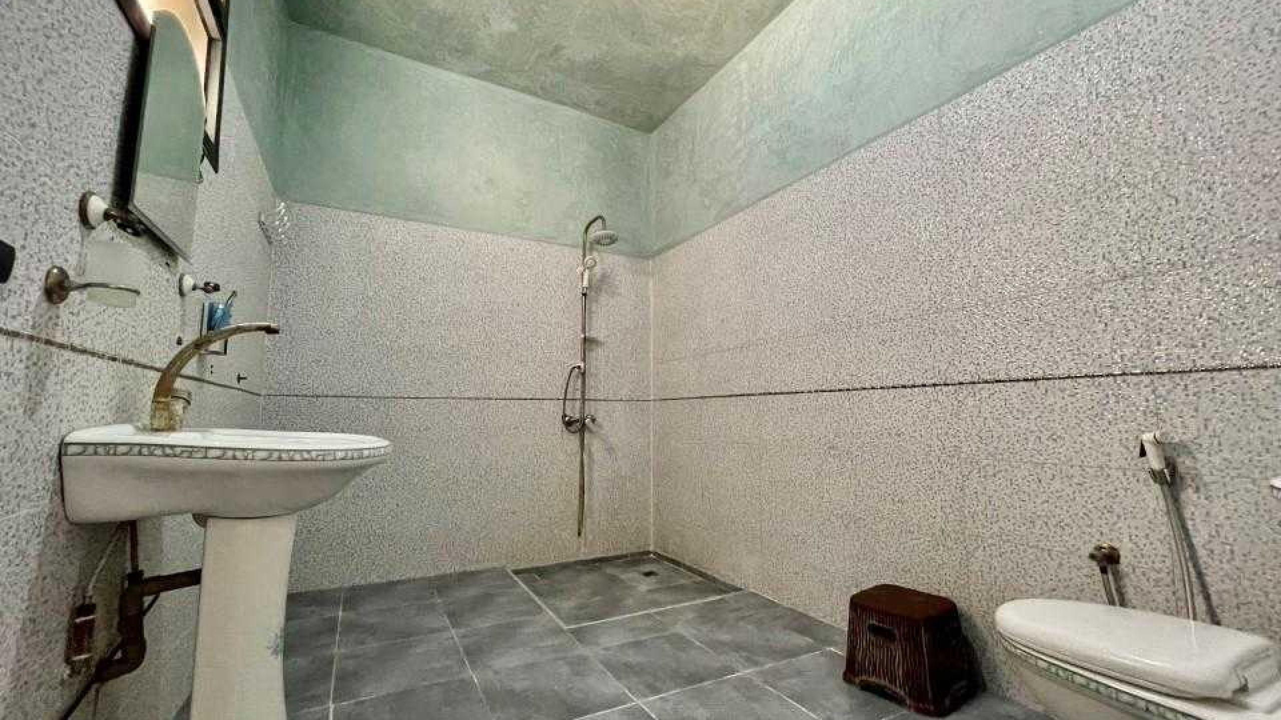 villa avec 4 chambres et 4 salles de bain