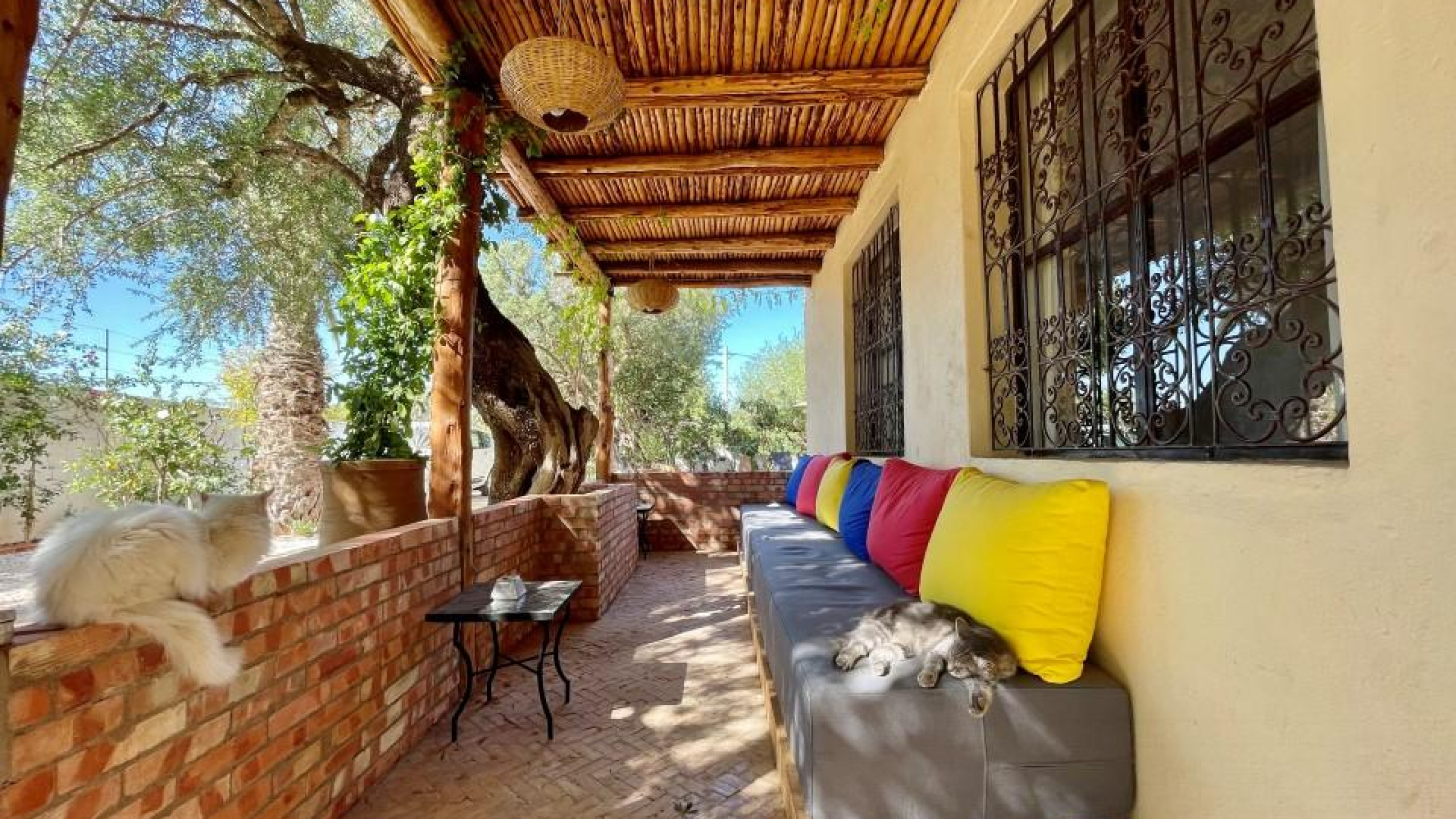 maison d'hôtes à 1 960€ /mois