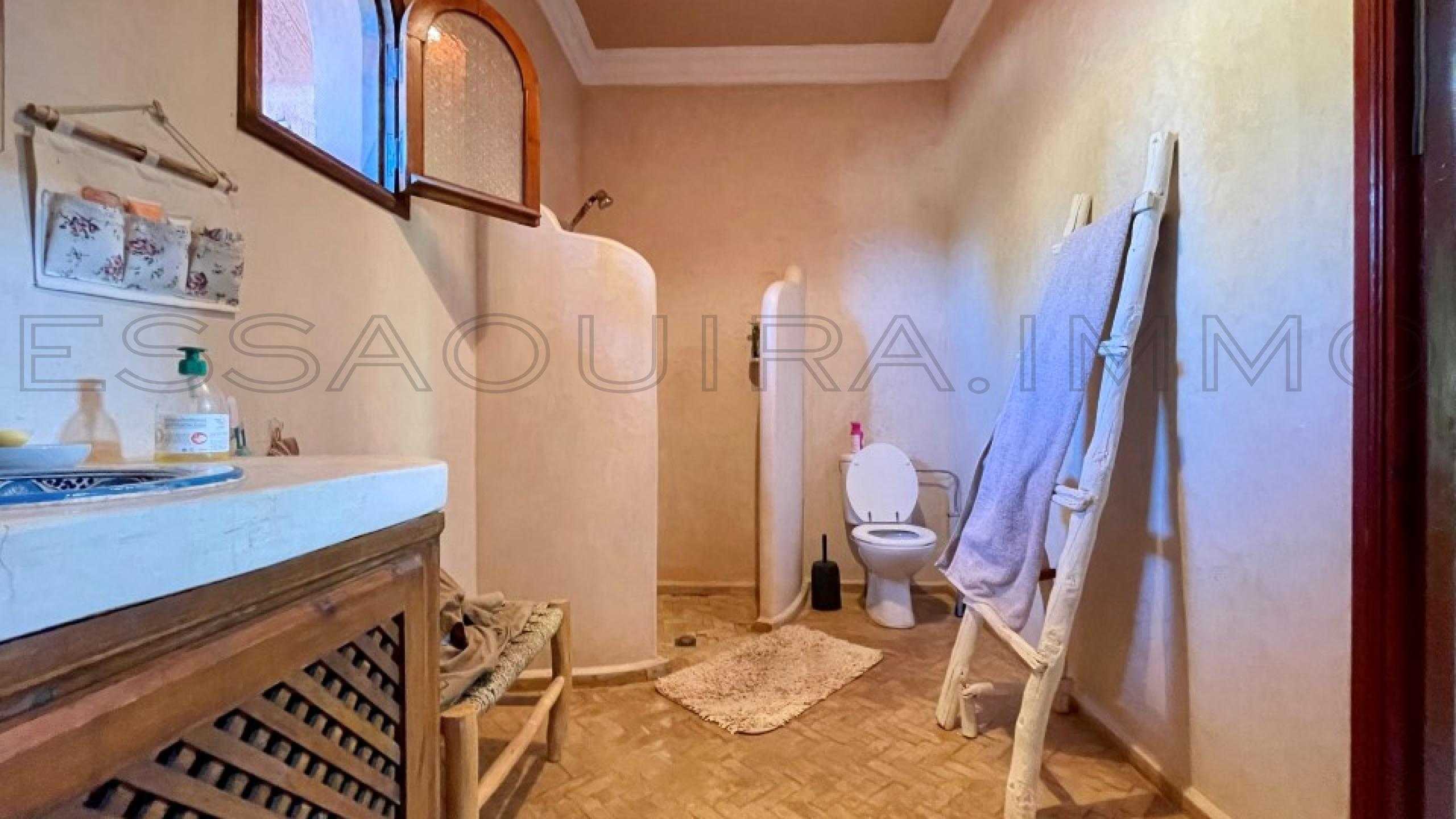 villa avec 4 chambres et 2 salles de bain