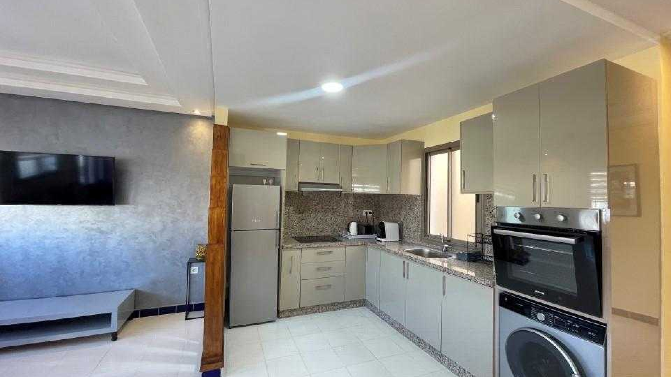appartement avec 1 chambre et 1 salle de bain