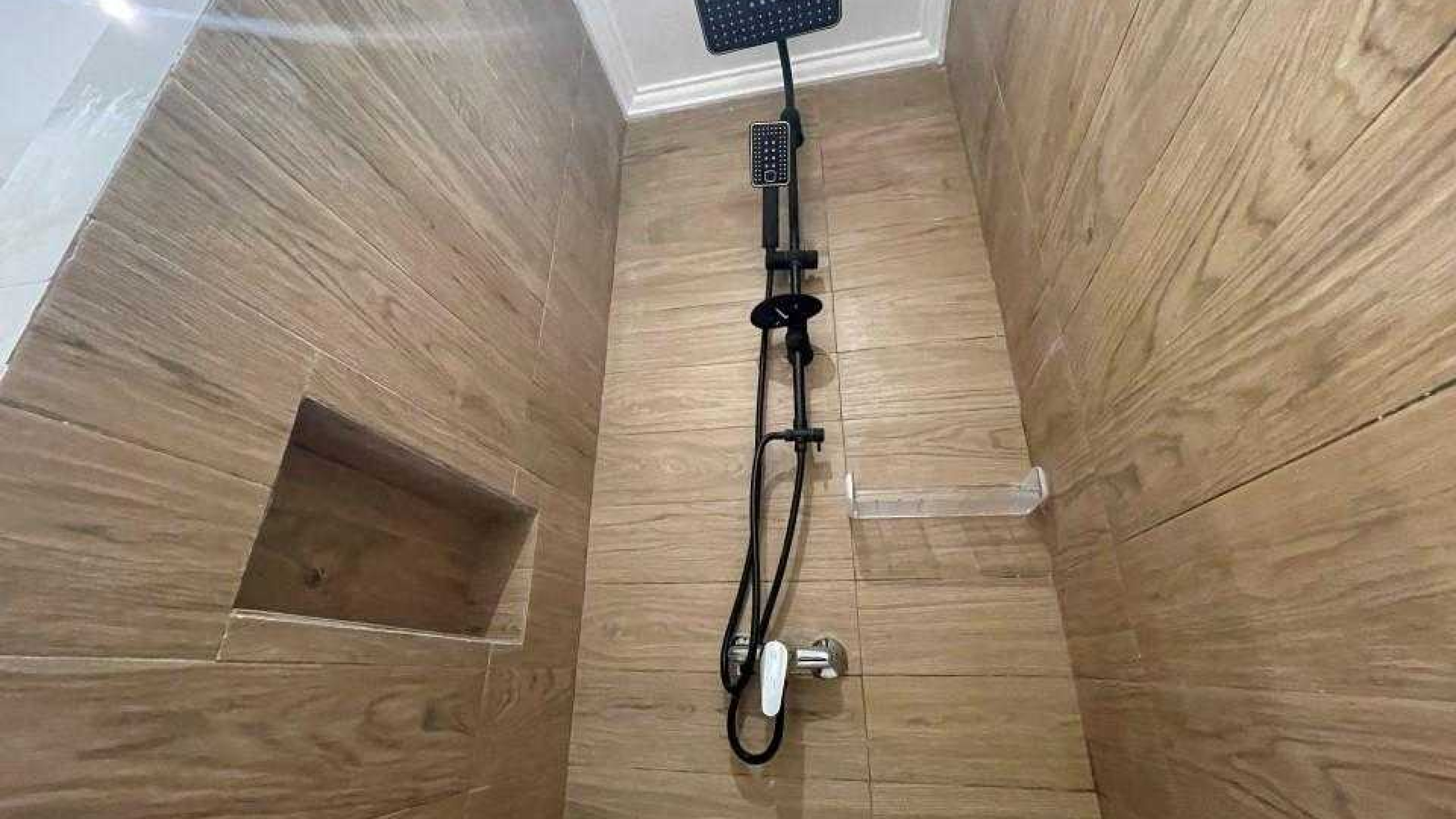appartement avec 1 chambre et 1 salle de bain