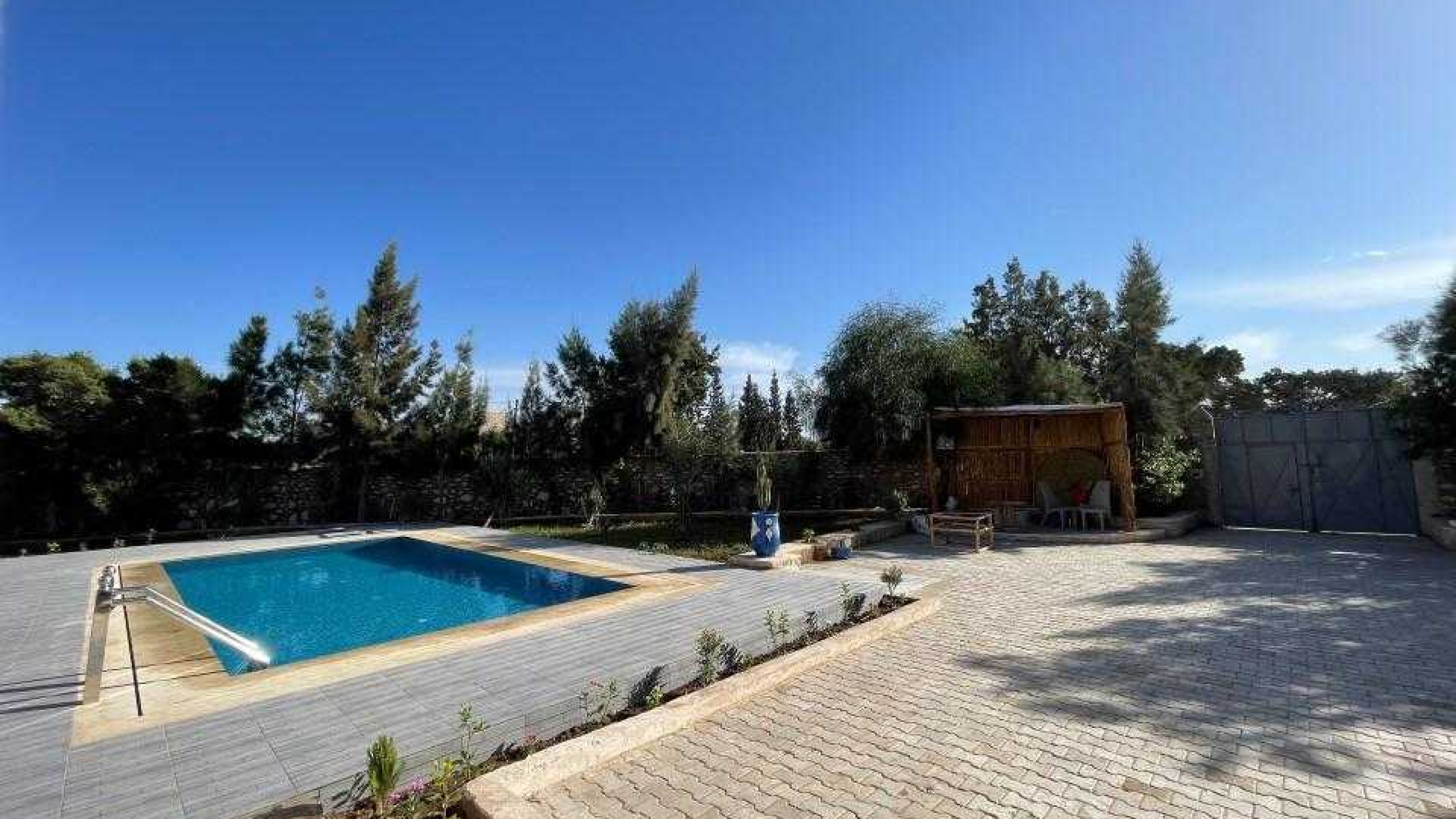 villa à 1 230€ /mois
