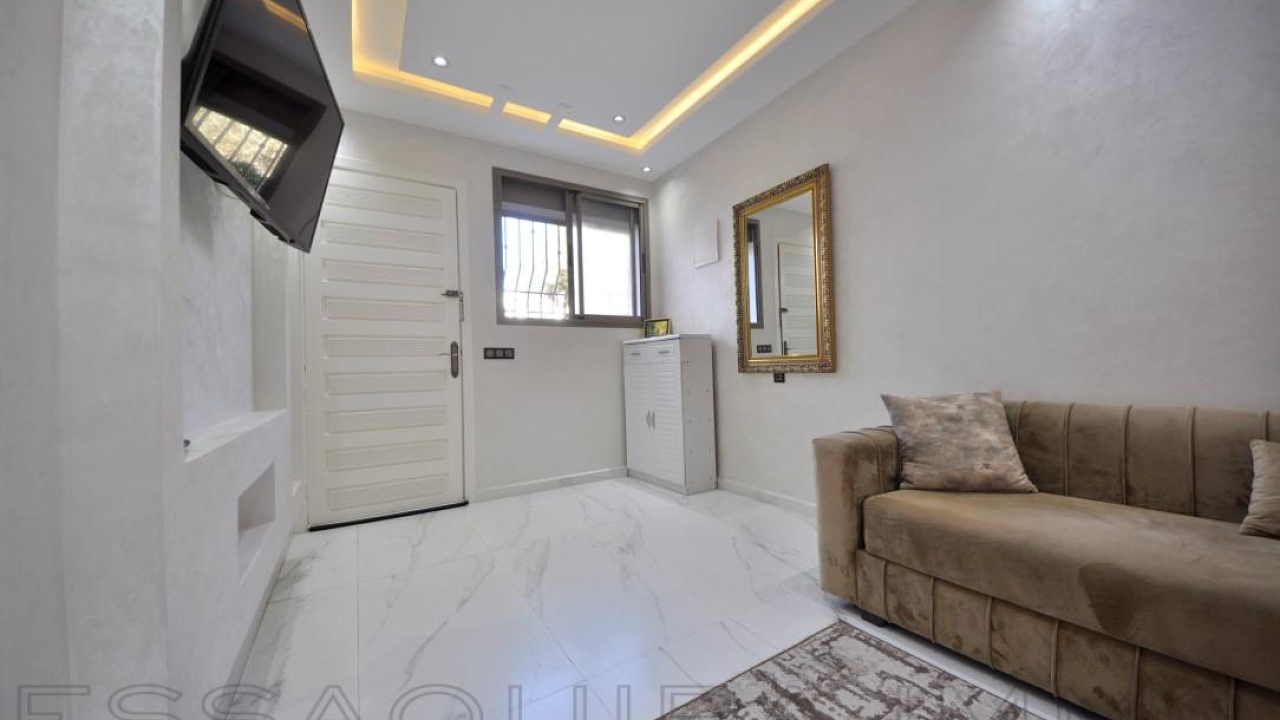 appartement avec 2 chambres et 1 salle de bain