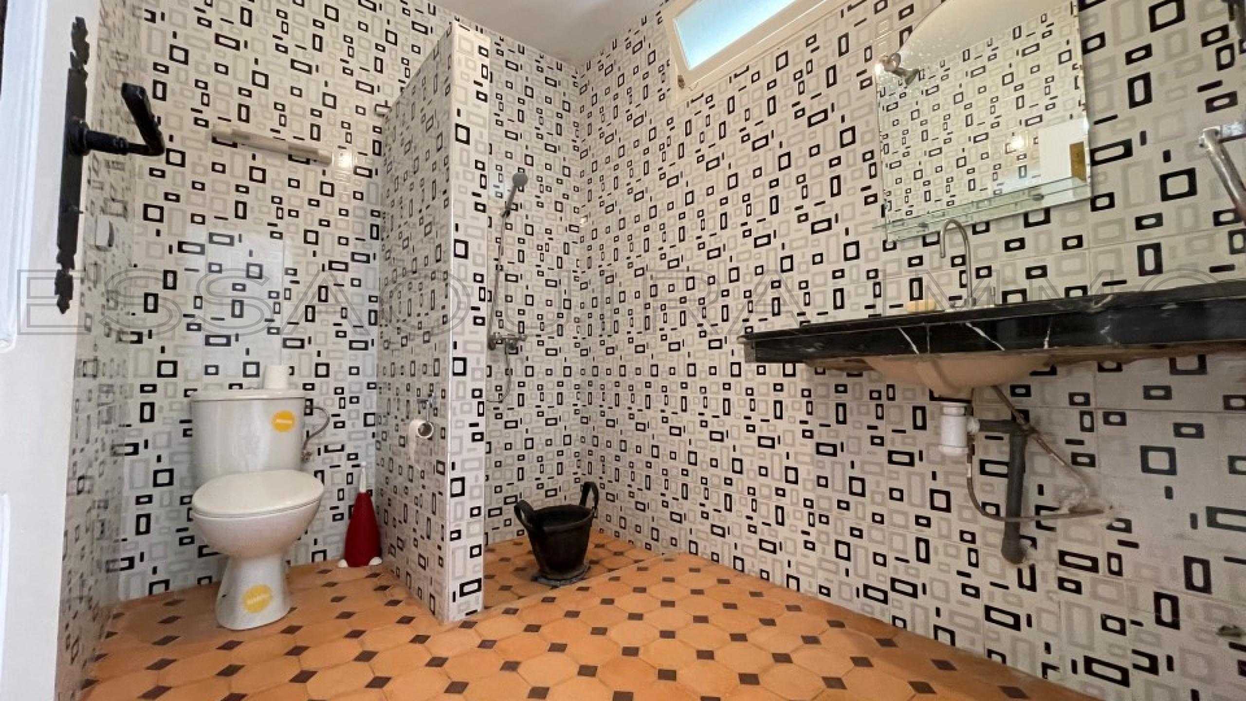 villa avec 3 chambres et 3 salles de bain