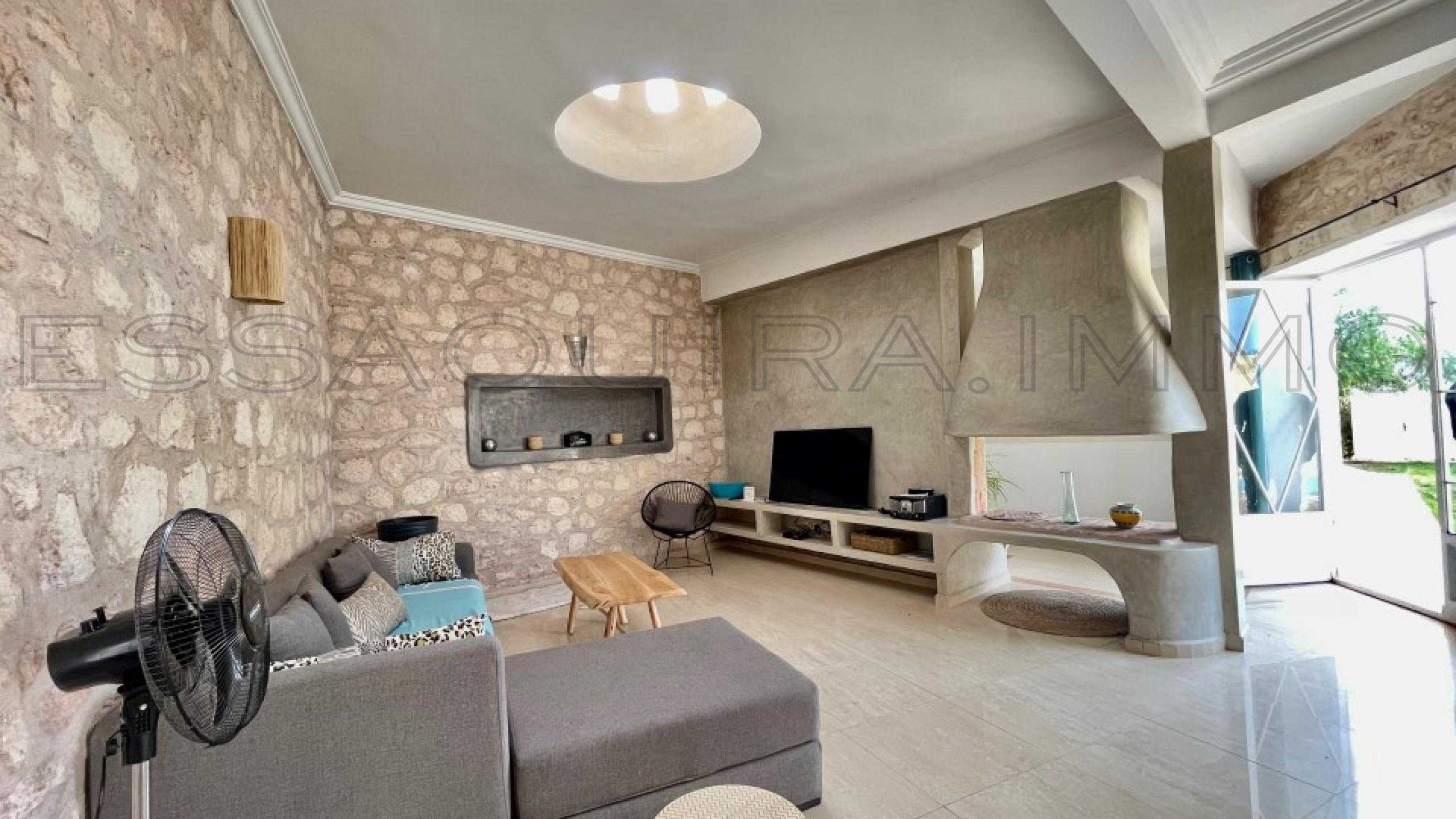 villa référence 2096