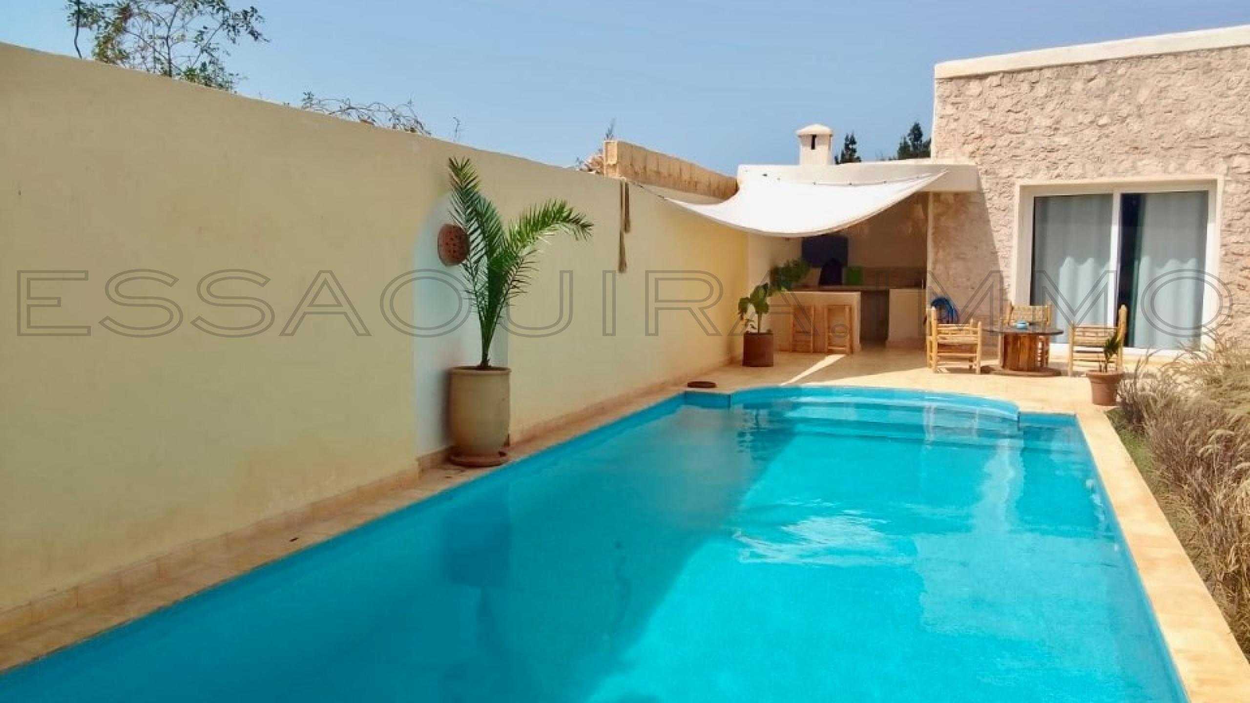 villa avec 3 chambres et 3 salles de bain