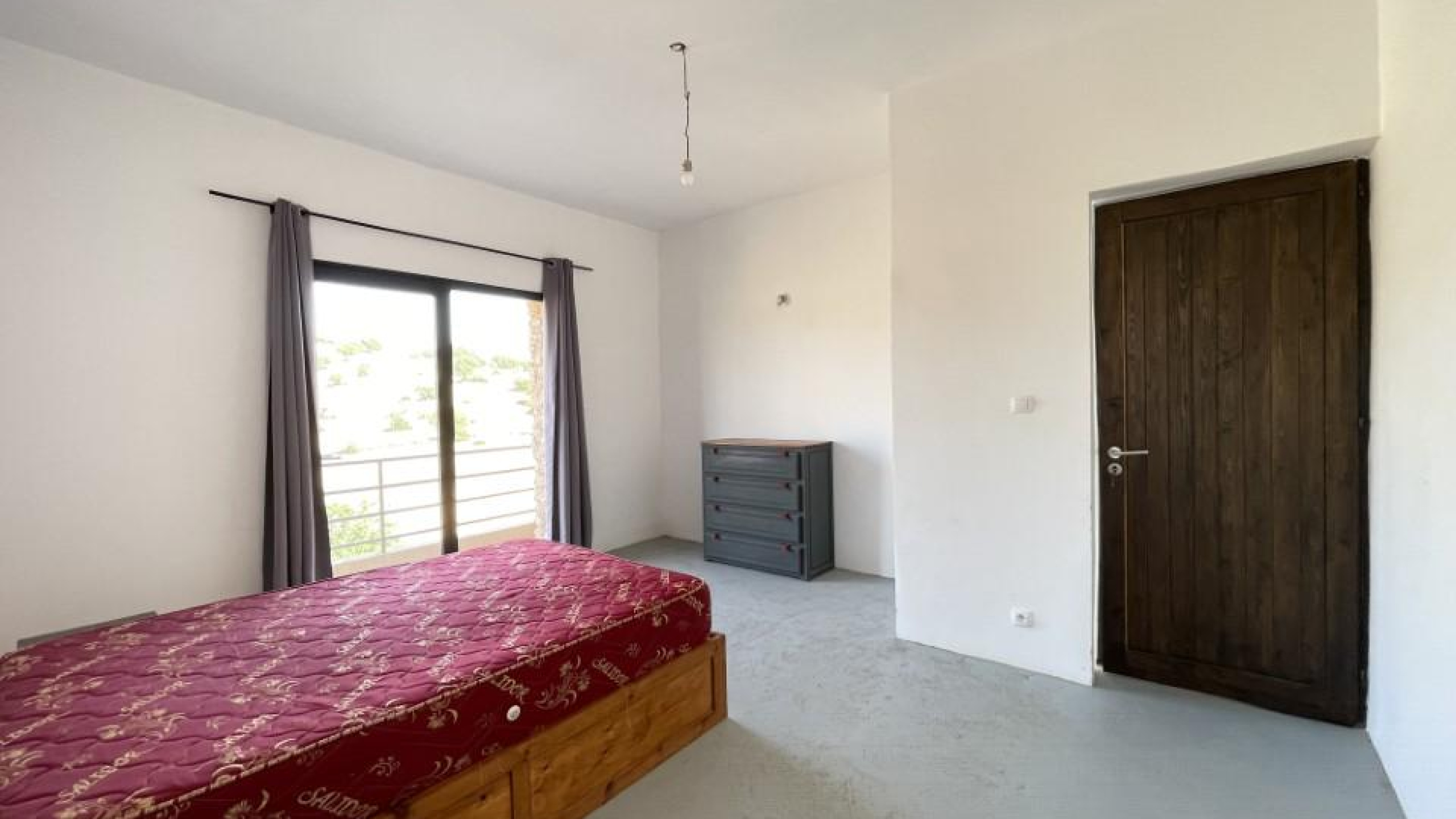 villa de 350 m² sur un terrain de 10,000 m²