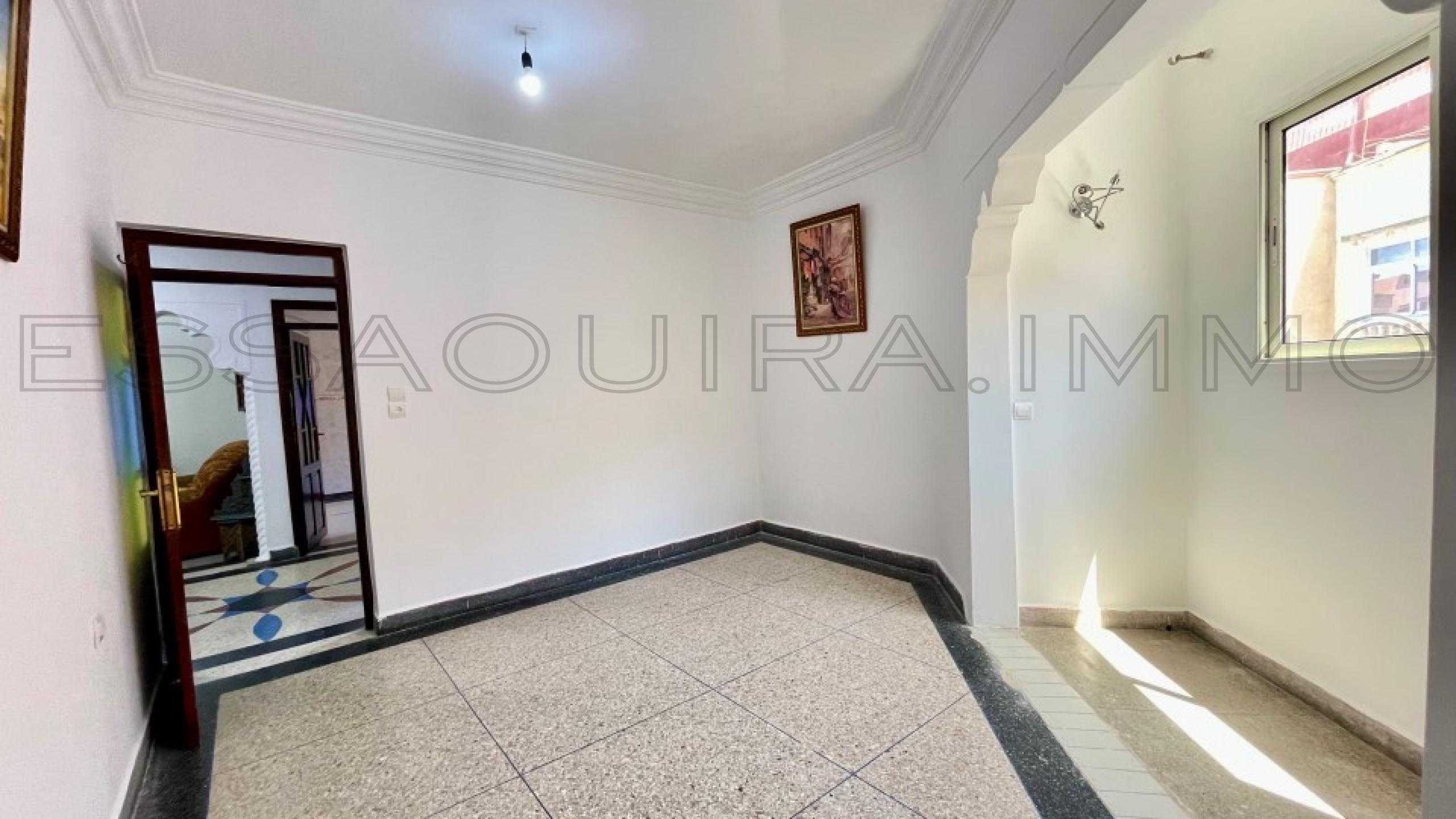 appartement avec 1 chambre et 1 salle de bain