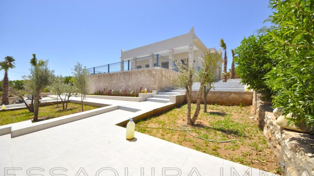 villa à 240 000€