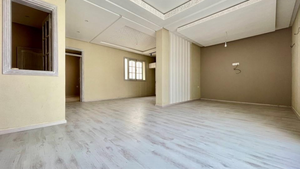 appartement avec 2 chambres et 2 salles de bain