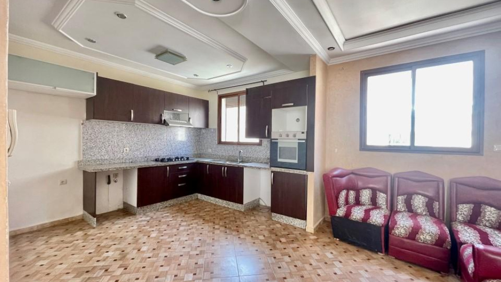 appartement avec 2 chambres et 1 salle de bain