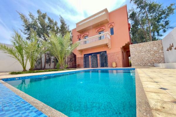 Villa à Ghazoua en zone urbaine 