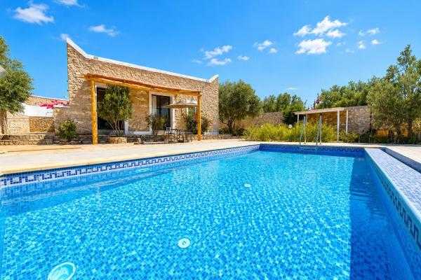 Belle Villa en Pierre – Plain-Pied