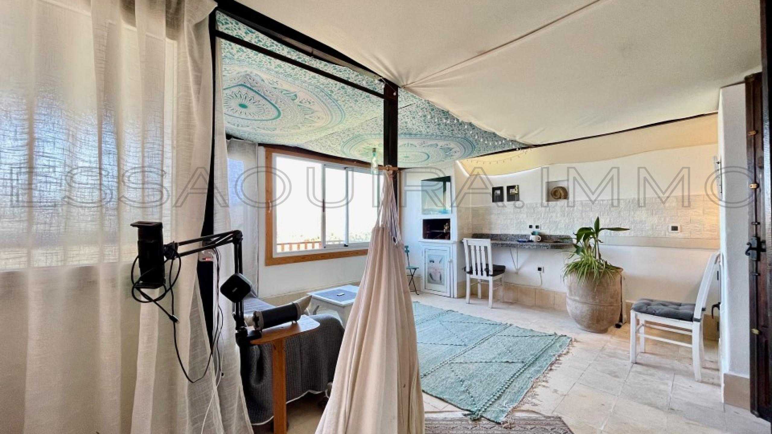 appartement avec 1 chambre et 1 salle de bain