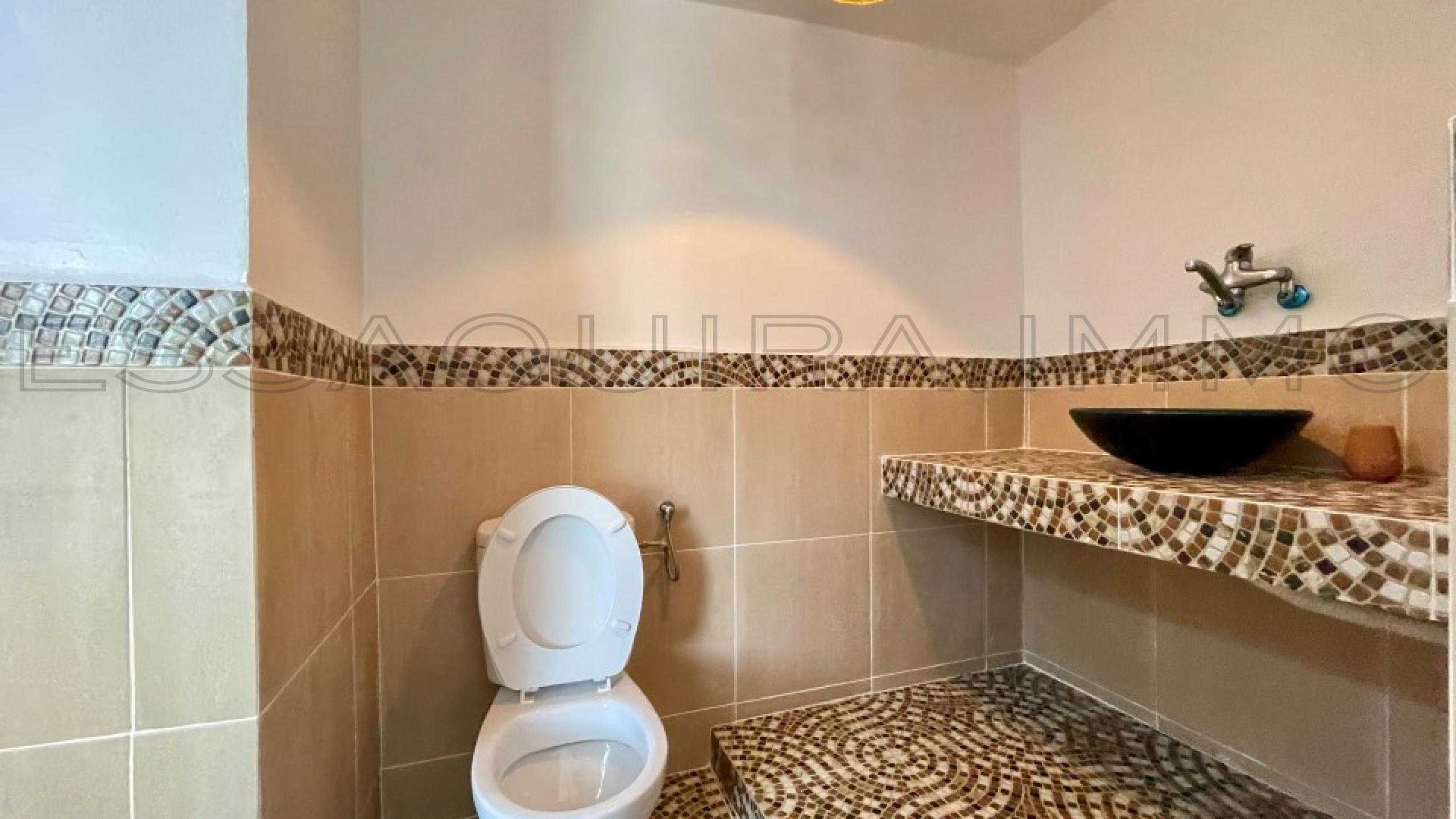 maison avec 3 chambres et 3 salles de bain