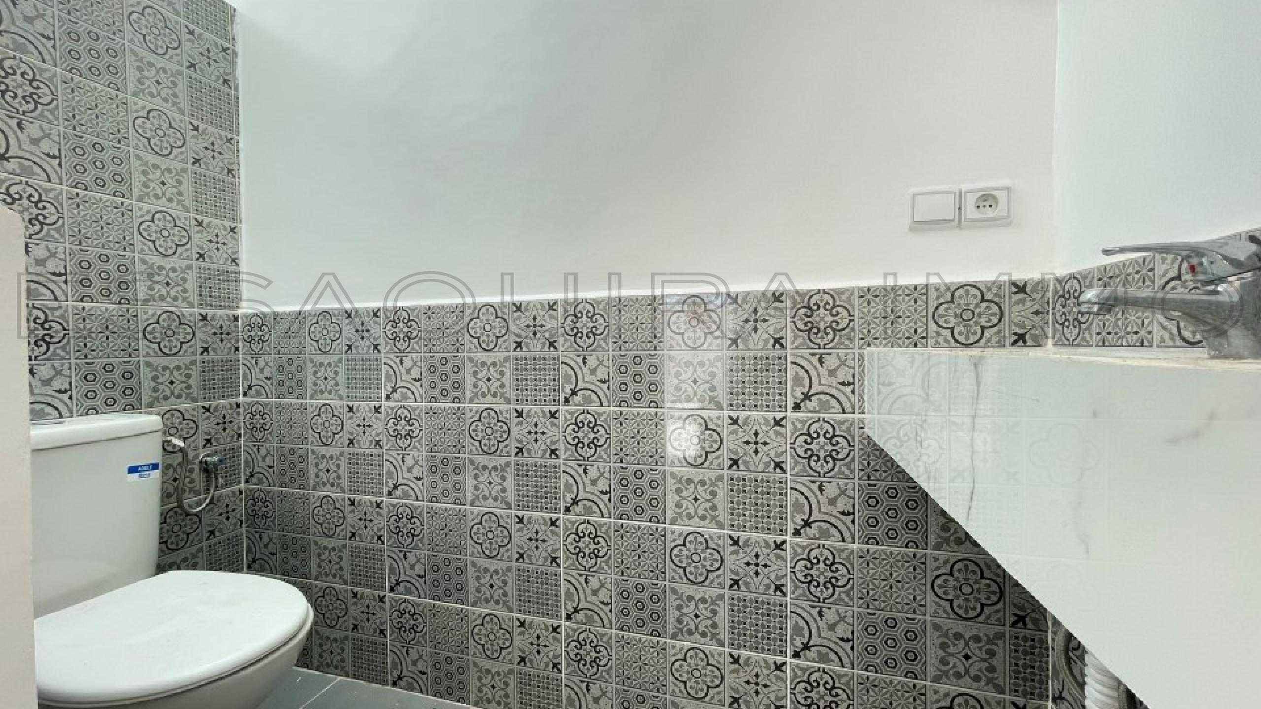 maison de 100 m&sup2; sur un terrain de 300 m&sup2;