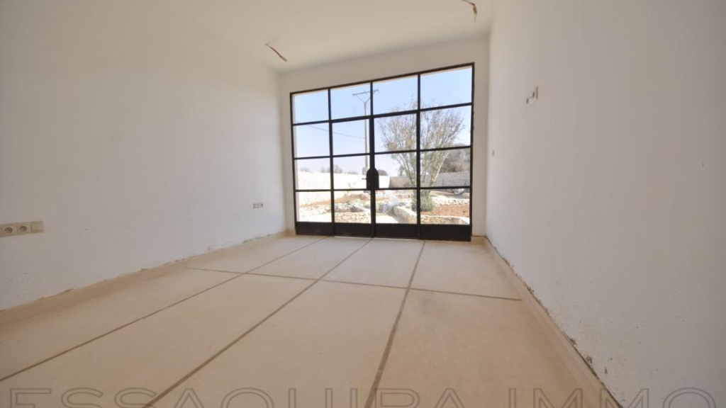 villa de 151 m² sur un terrain de 1,100 m²