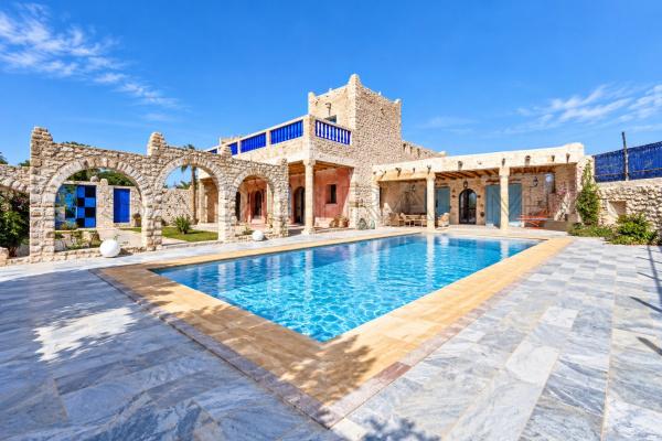 Villa Authentique dans un Cadre Naturel – Piscine & Grandes Terrasses