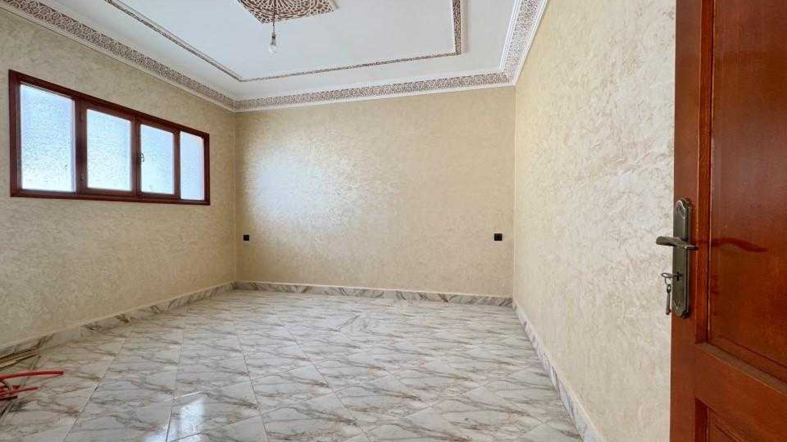 appartement avec 2 chambres et 1 salle de bain