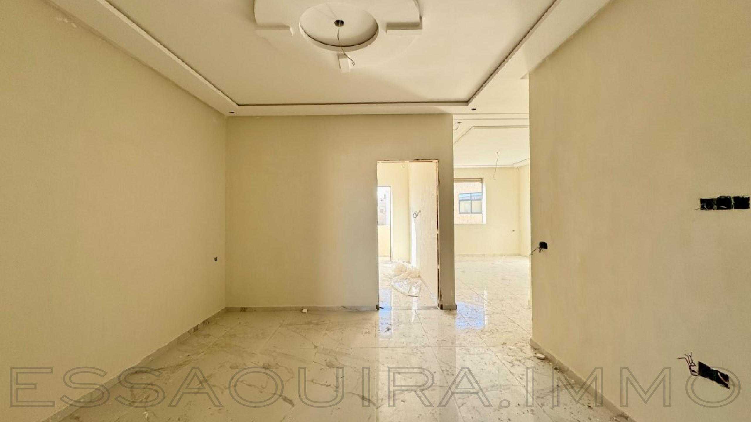 appartement avec 2 chambres et 2 salles de bain