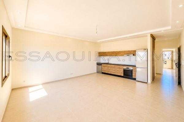 Chaleureux appartement neuf avec balcon 