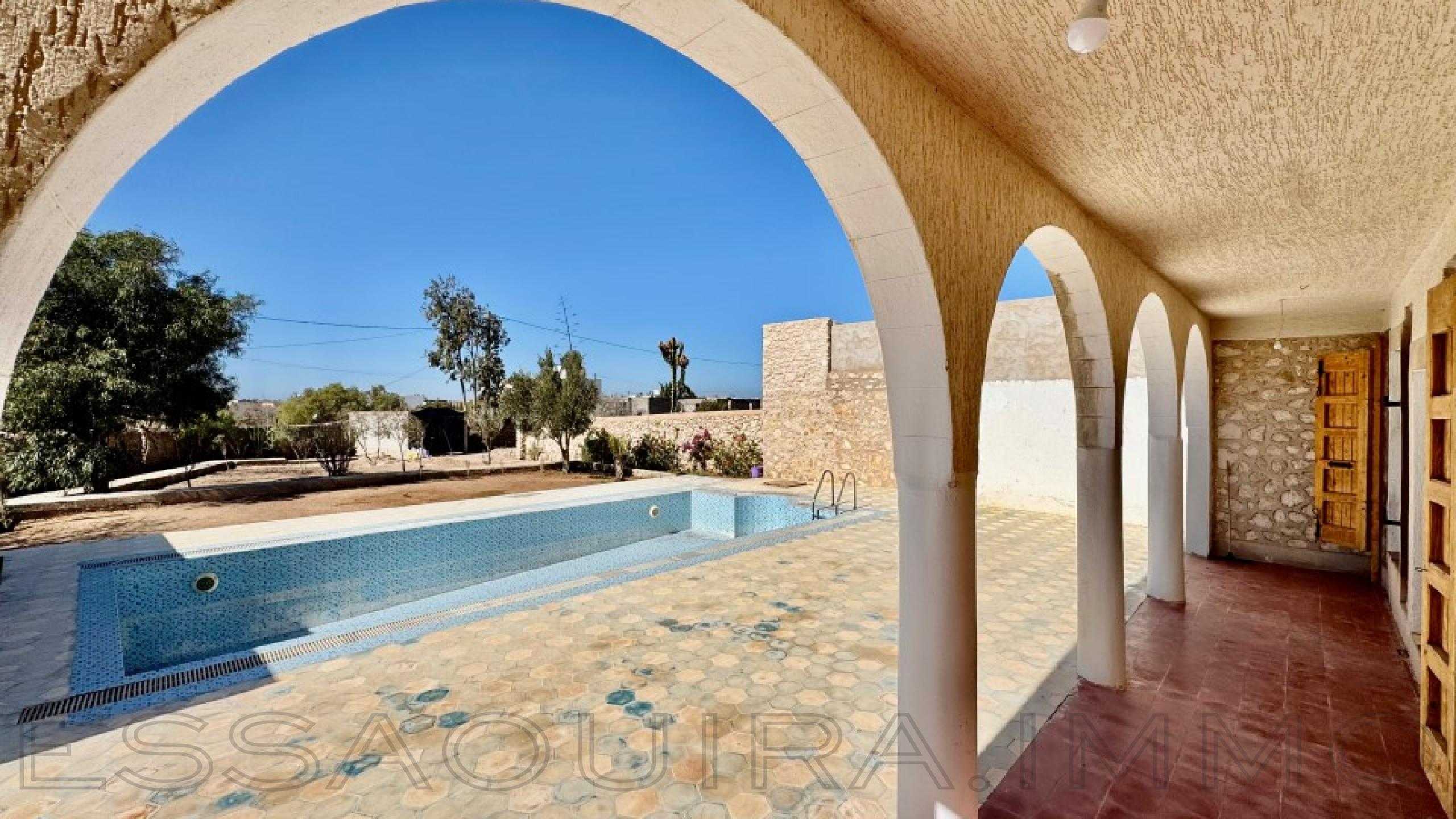 villa à 1 200€ /mois