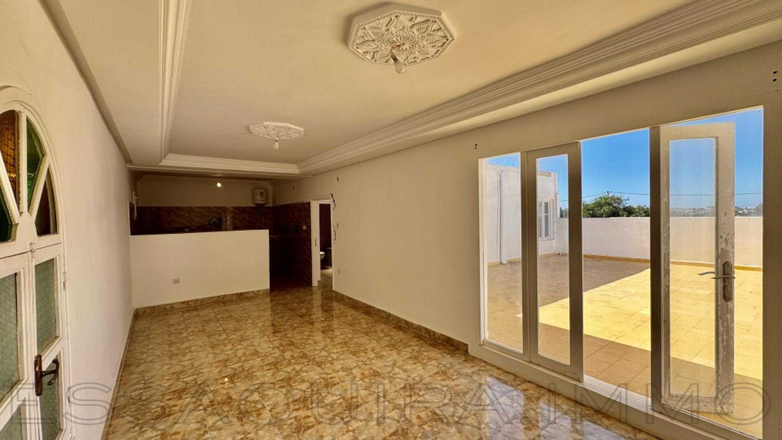 villa de 120 m² sur un terrain de 1,000 m²