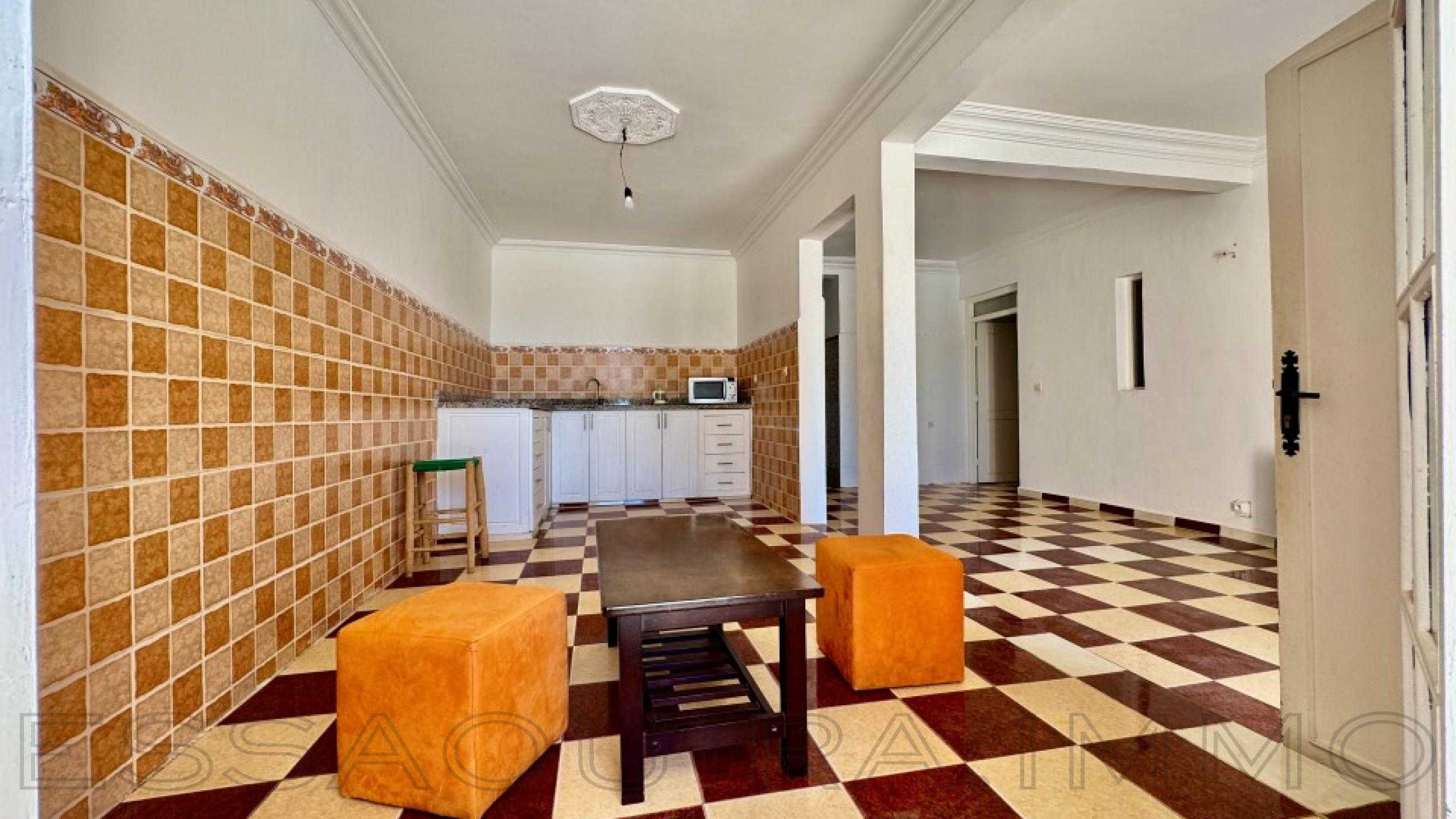 villa de 120 m² sur un terrain de 1,000 m²