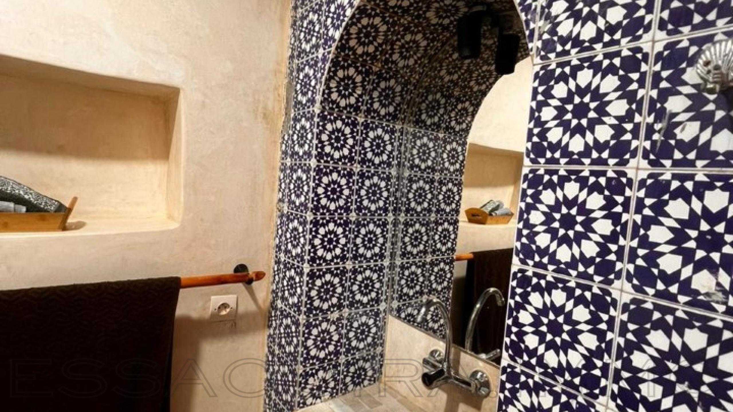 riad avec haut plafond