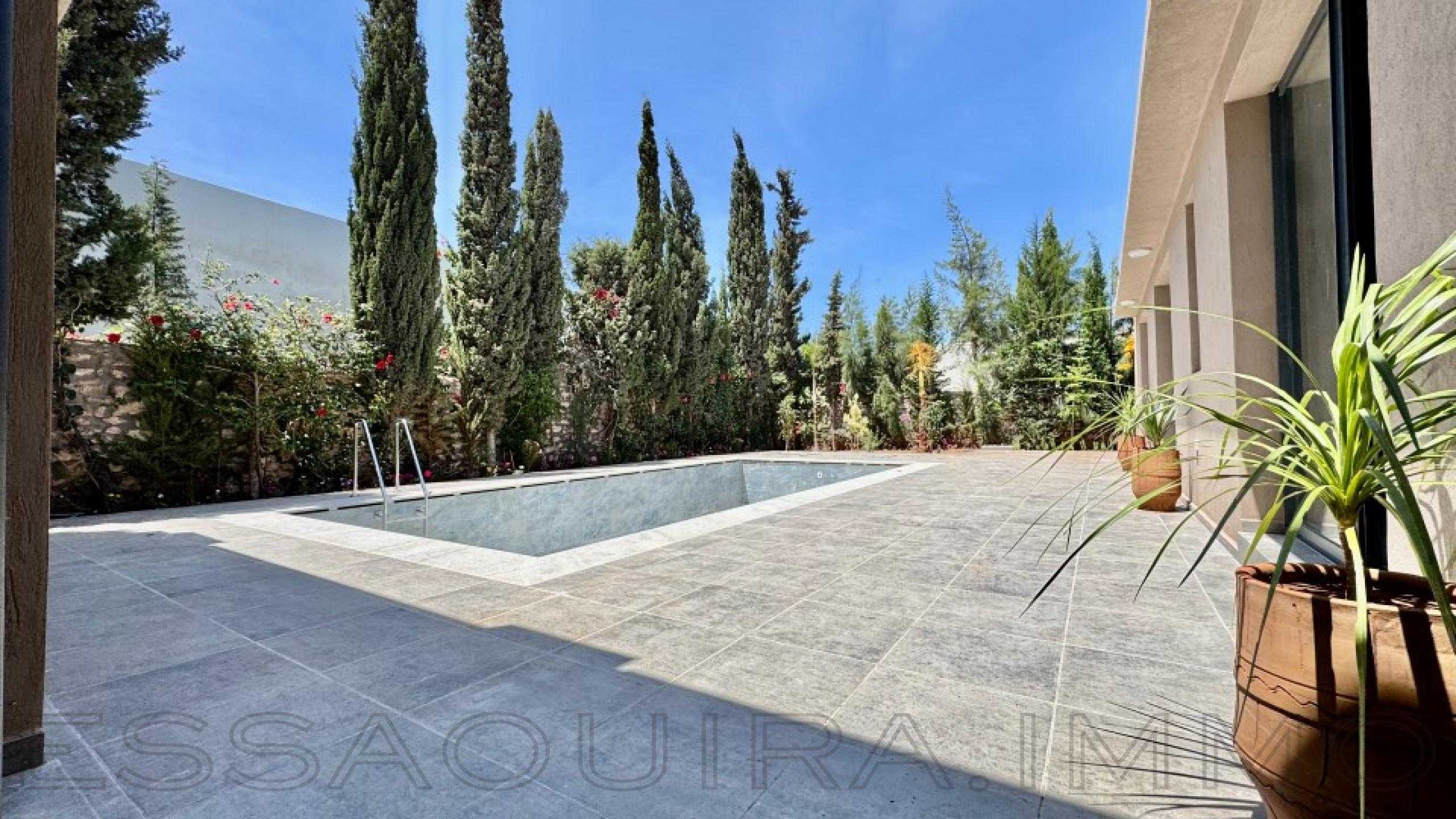 villa à 1 450€ /mois