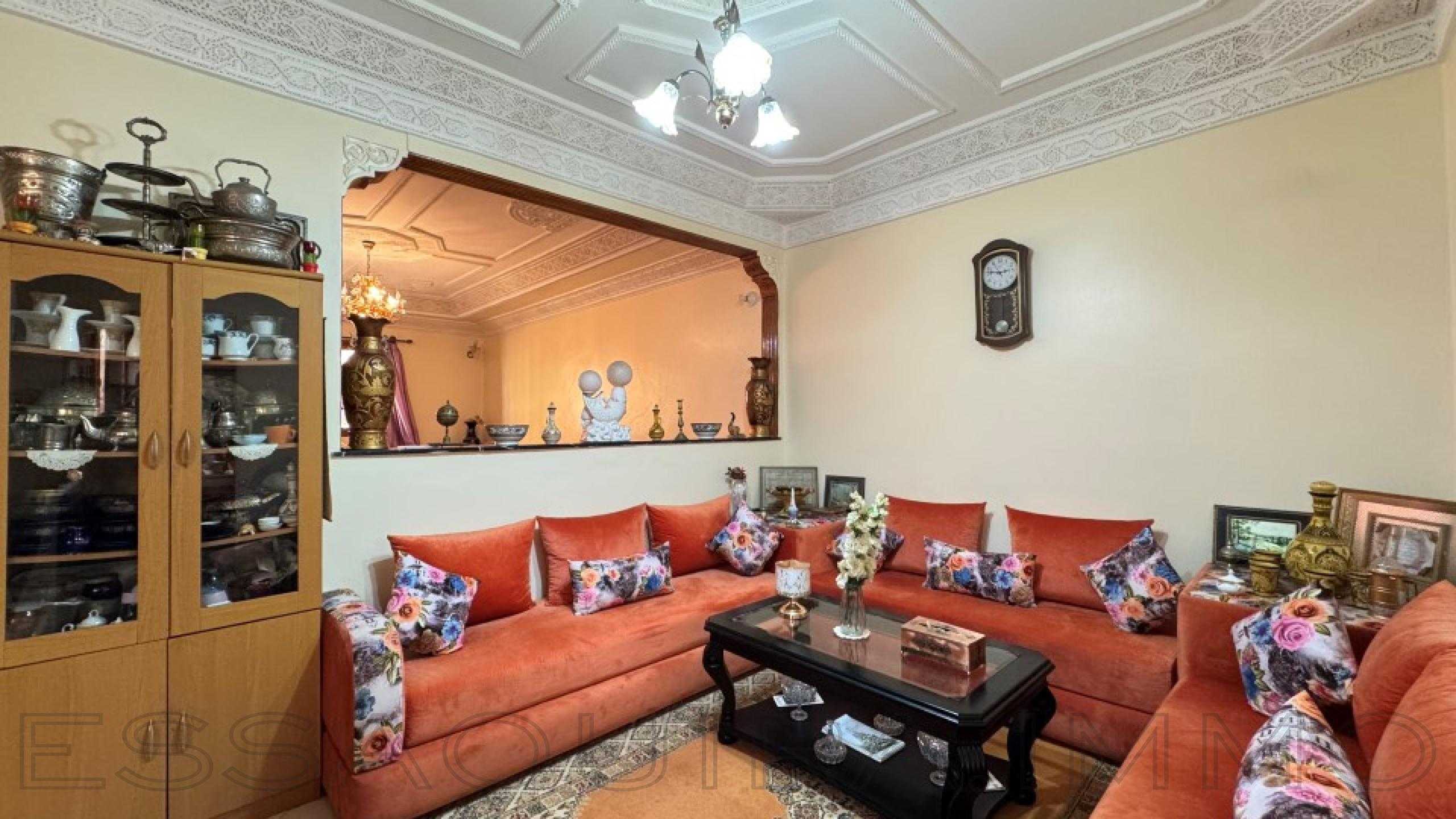 appartement avec 2 chambres et 1 salle de bain