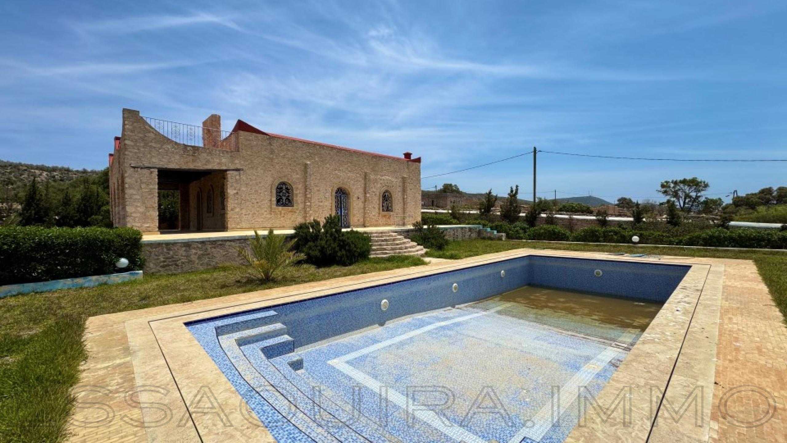 villa avec terrasse