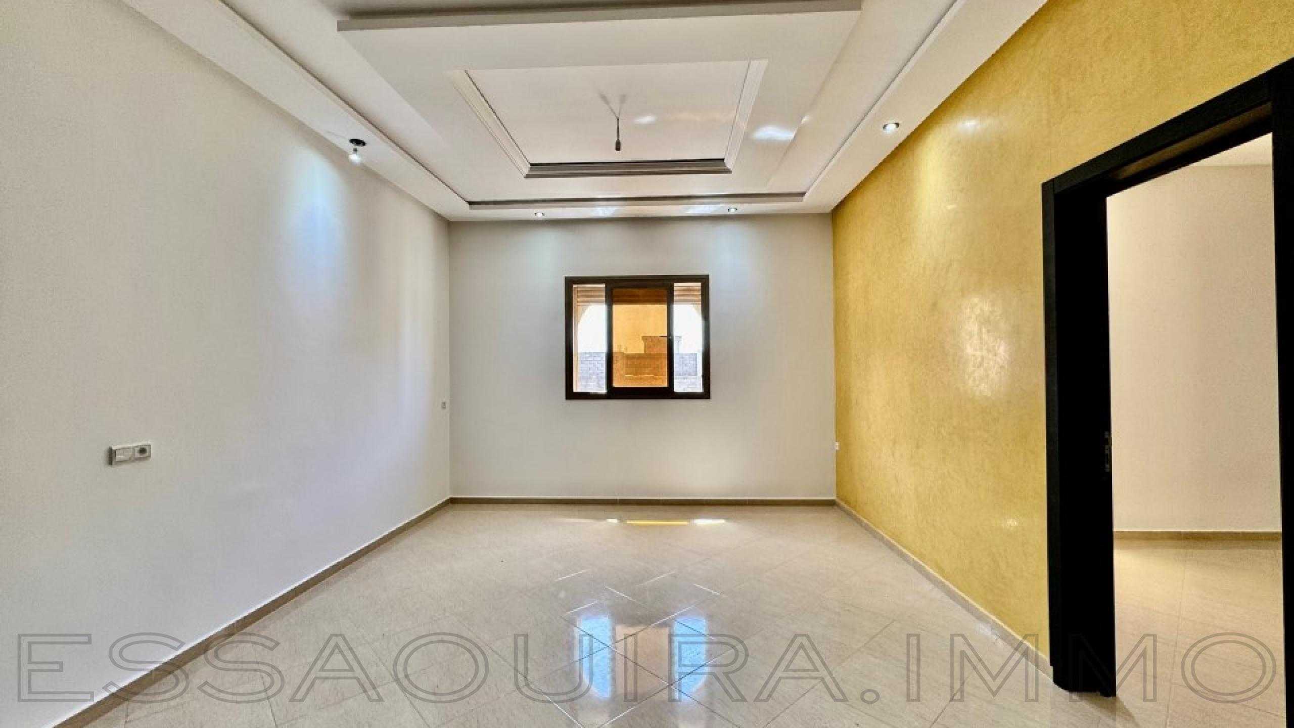 appartement avec 2 chambres et 1 salle de bain