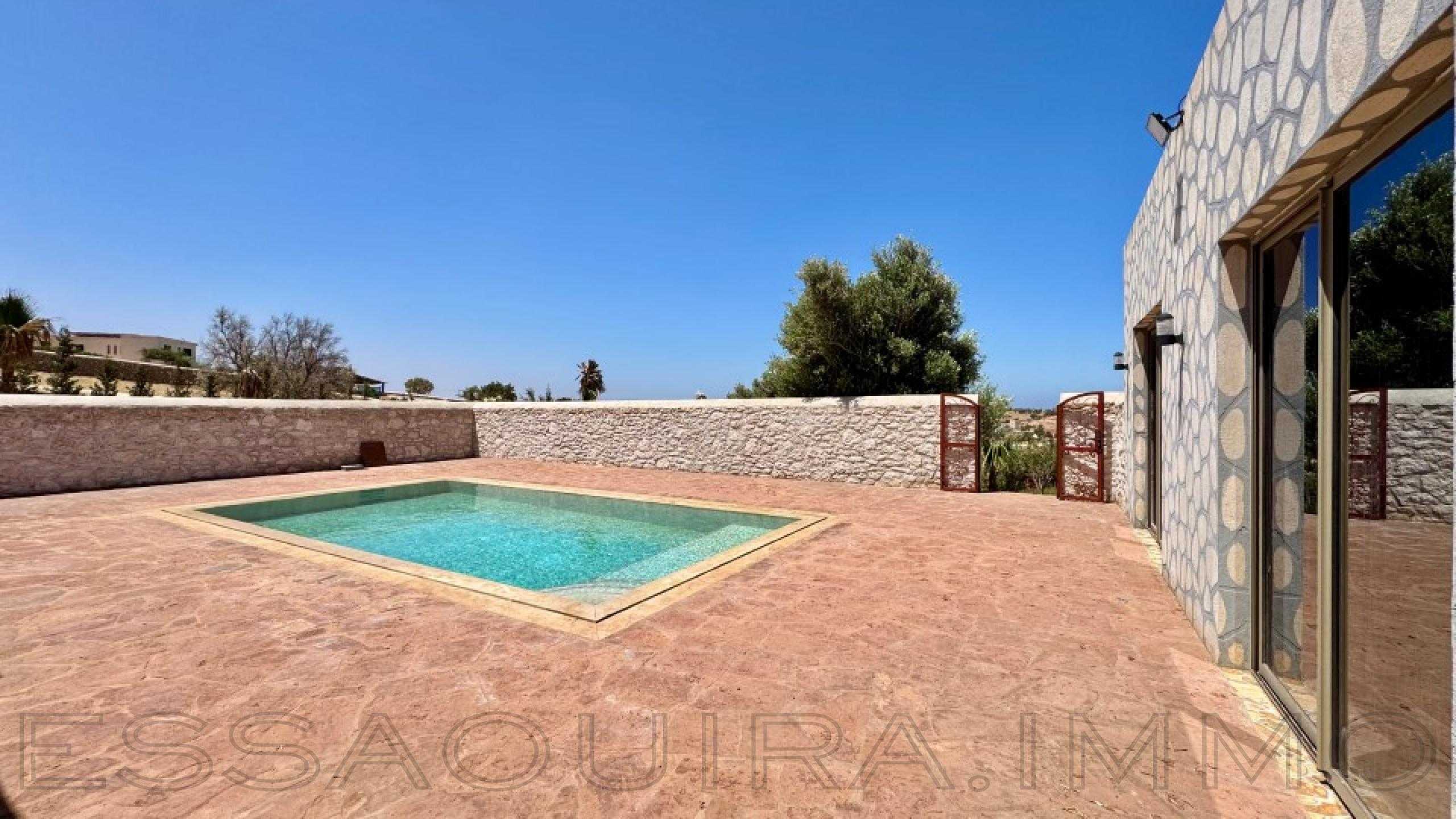 villa avec terrasse