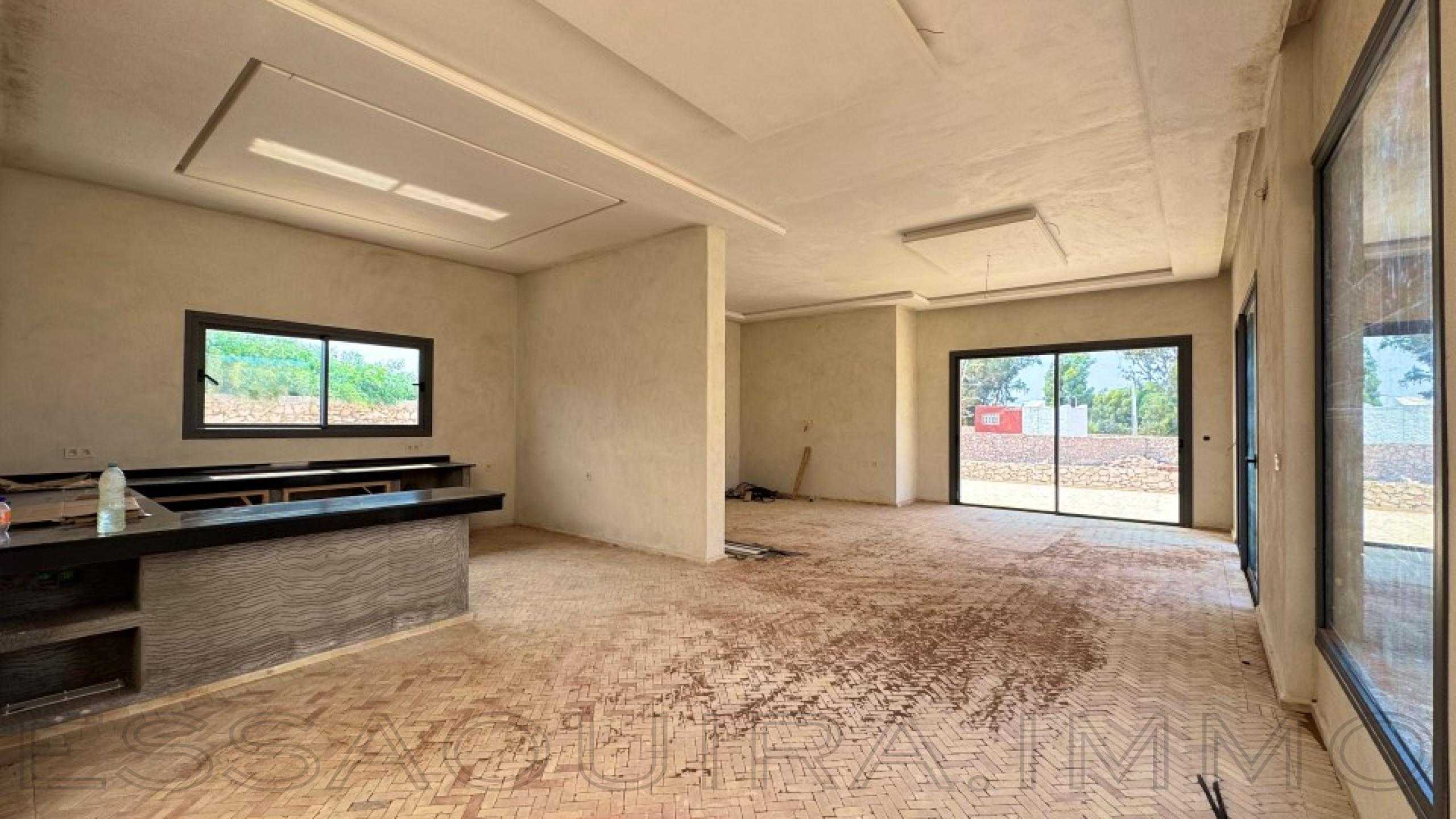 villa de 240 m² sur un terrain de 1,600 m²