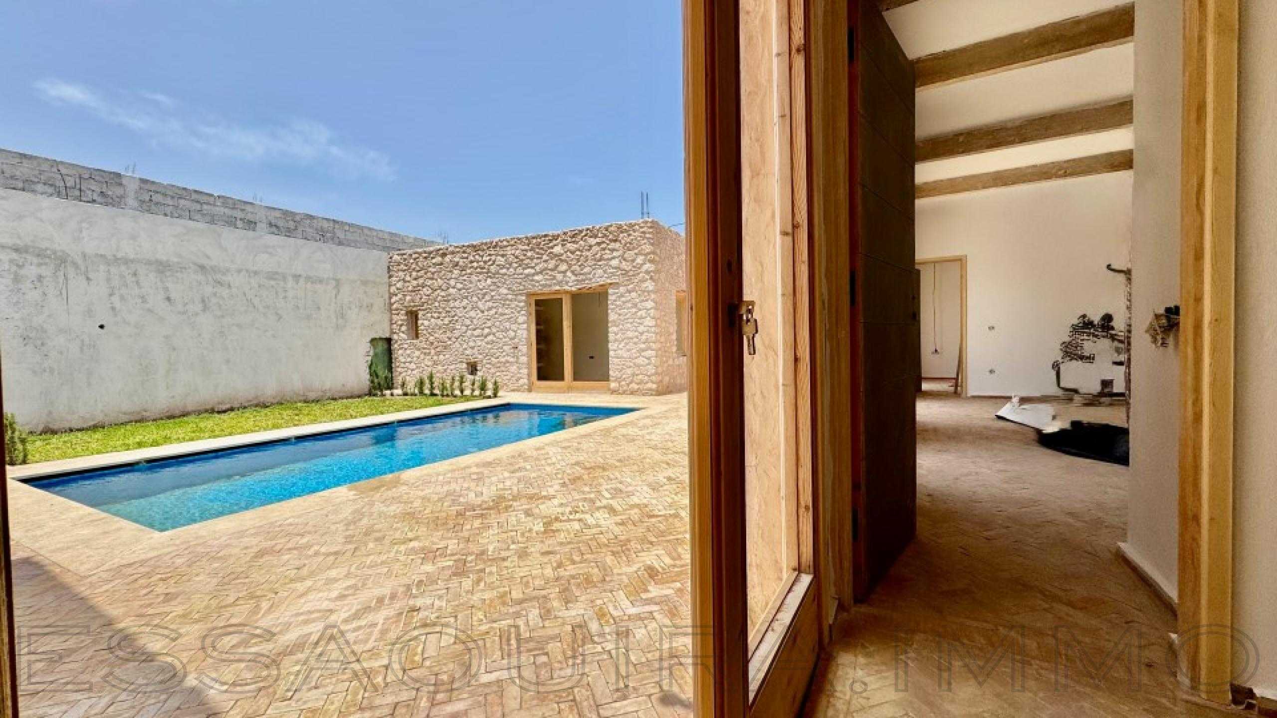 villa avec terrasse