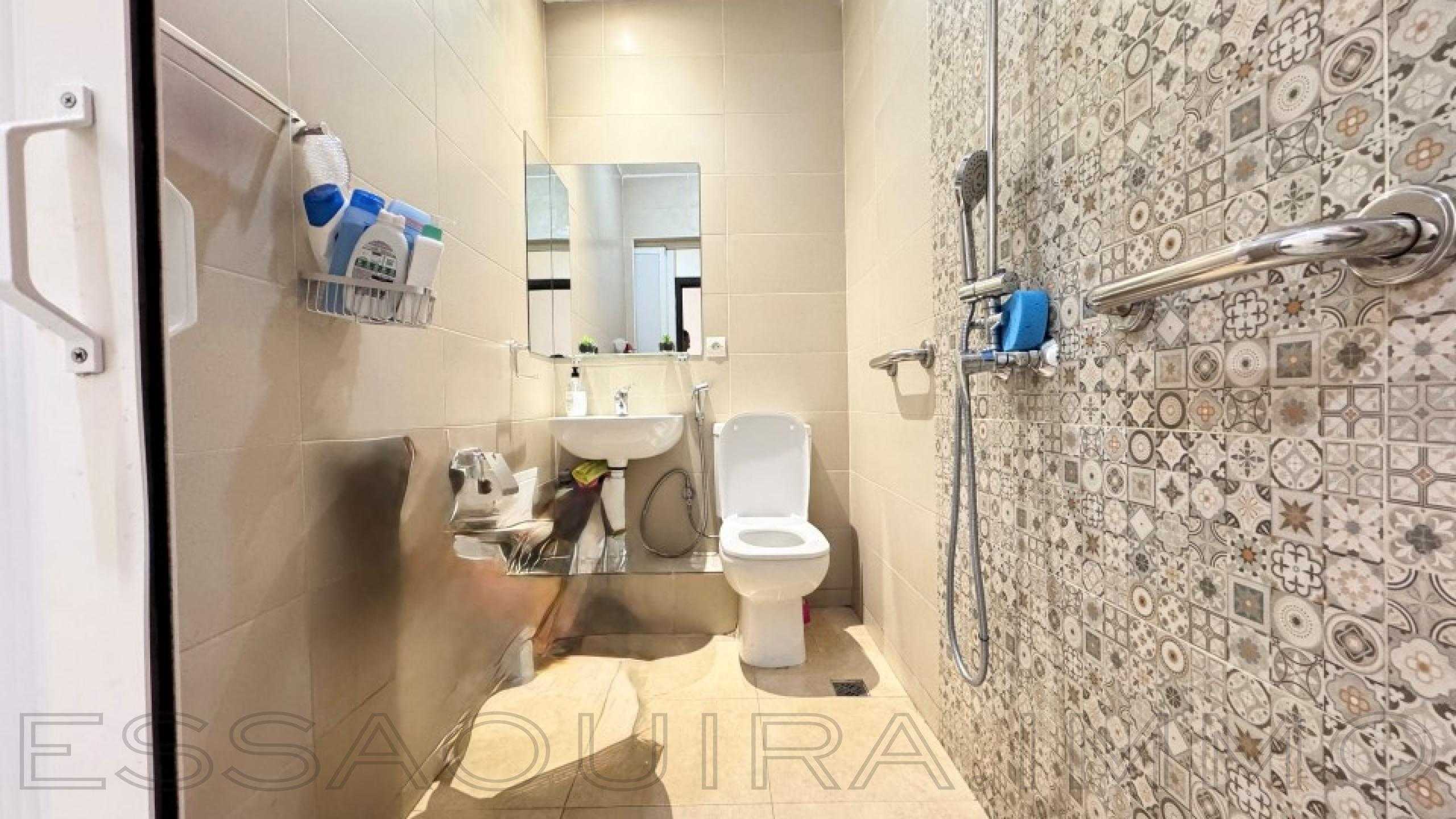 appartement avec 1 chambre et 1 salle de bain