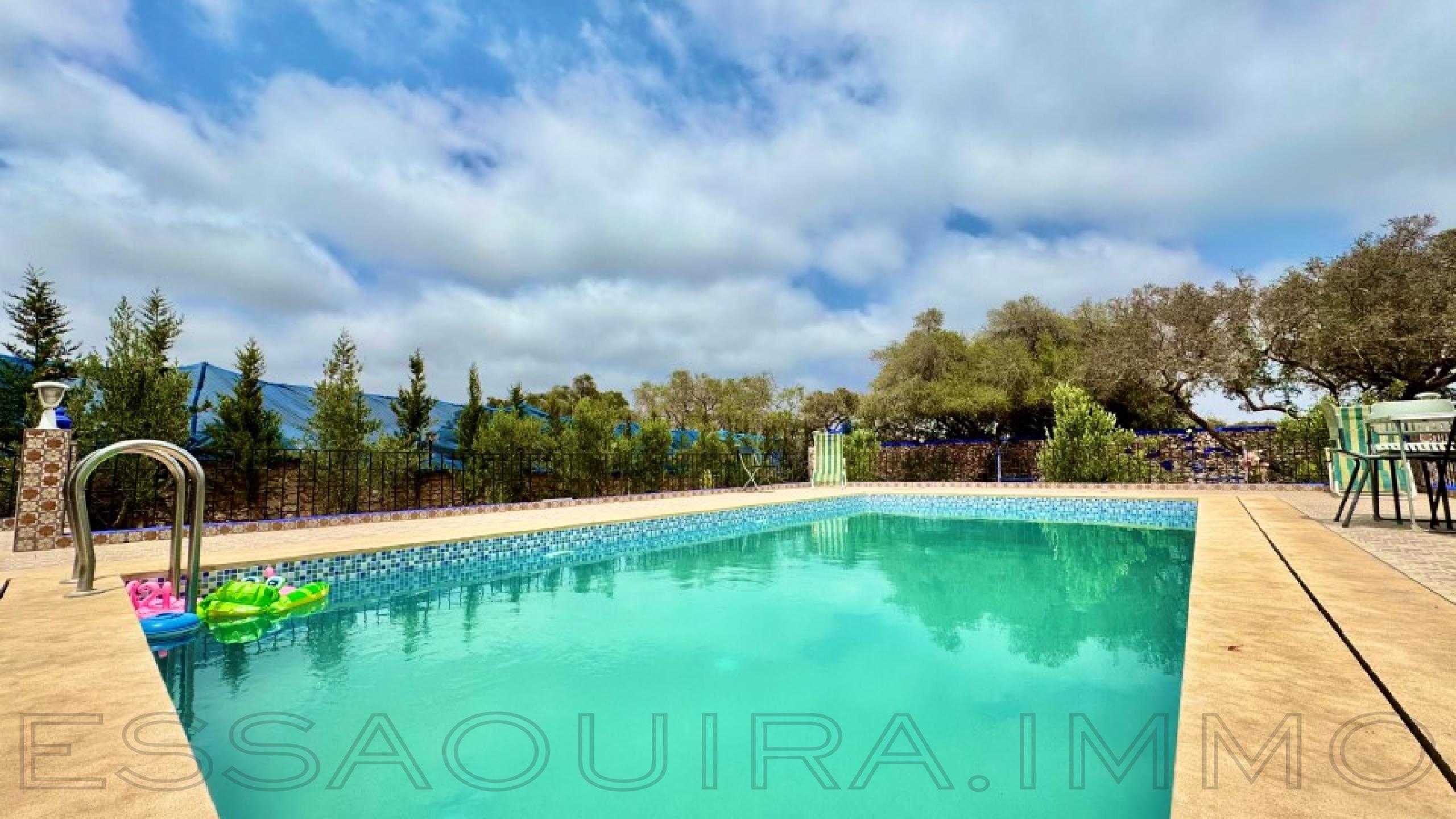 villa avec piscine