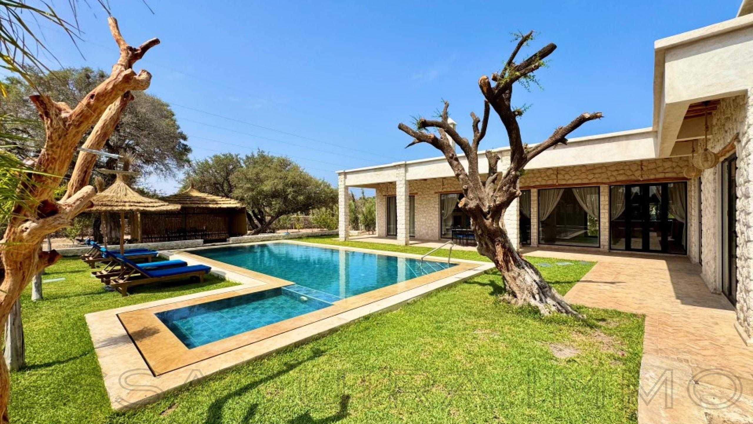 villa référence 2400