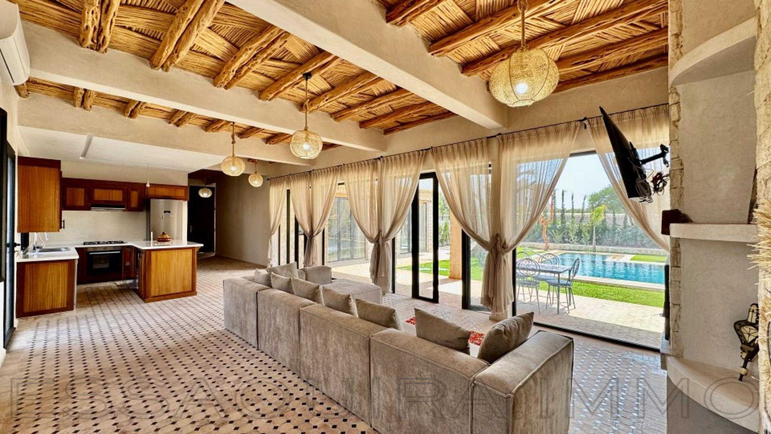 villa de 185 m² sur un terrain de 2,500 m²