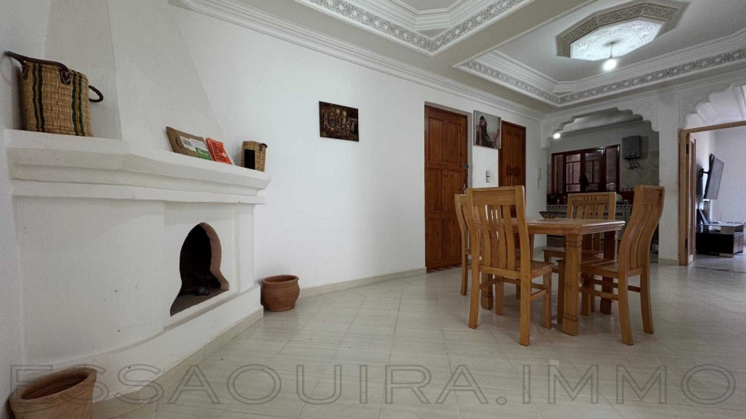 appartement avec 2 chambres et 1 salle de bain