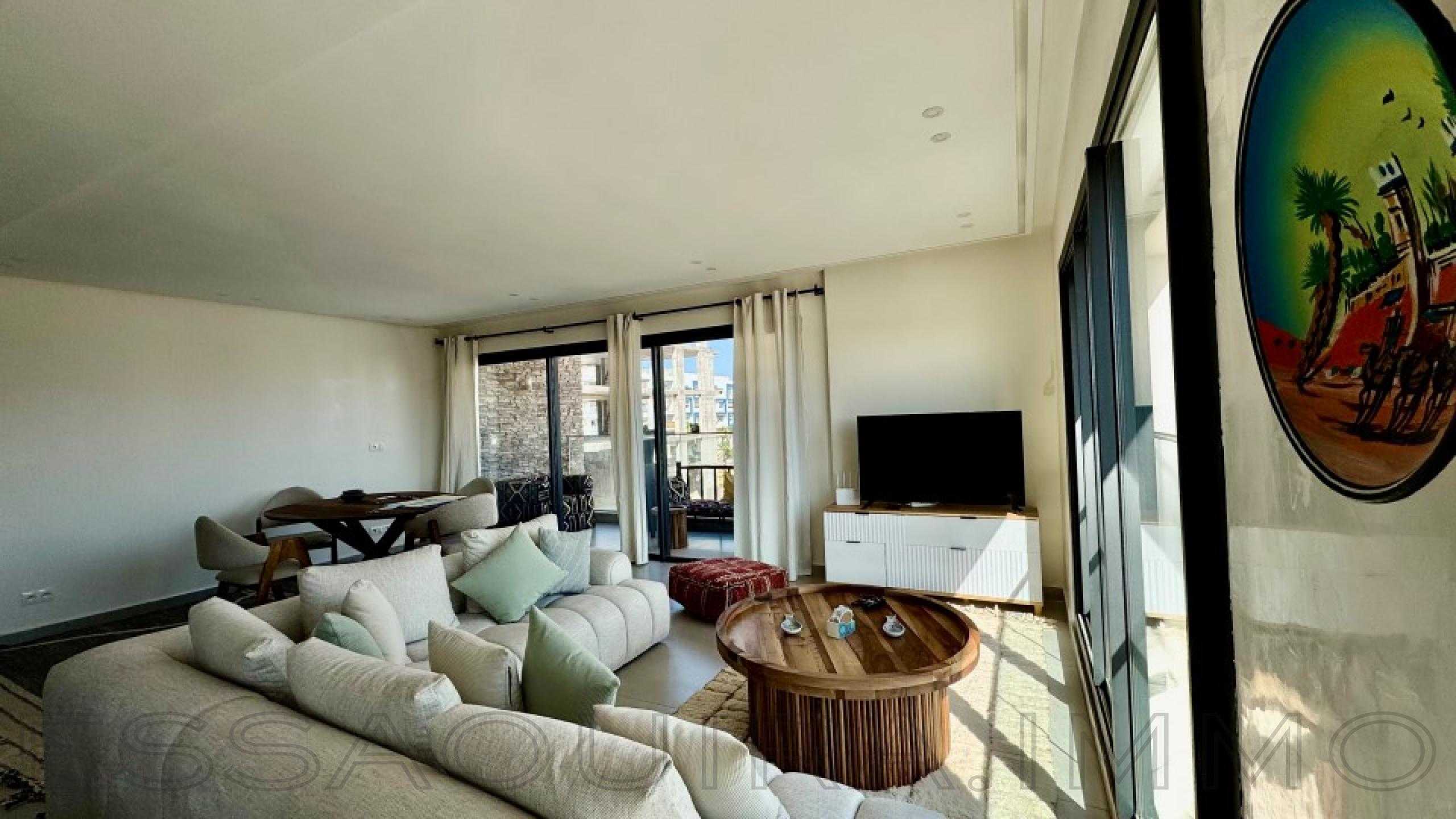 appartement avec 2 chambres et 2 salles de bain