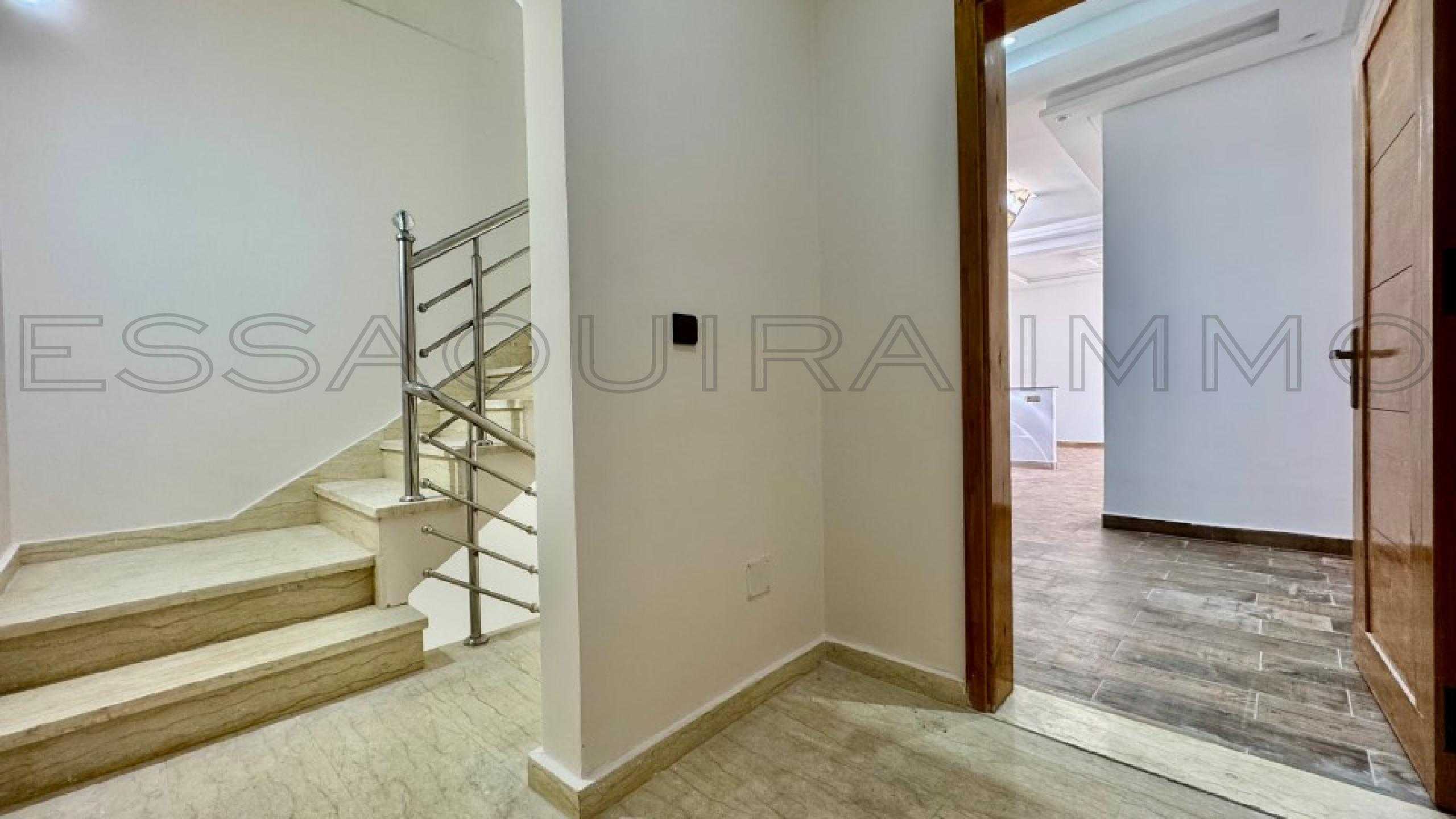 appartement avec 1 chambre et 1 salle de bain