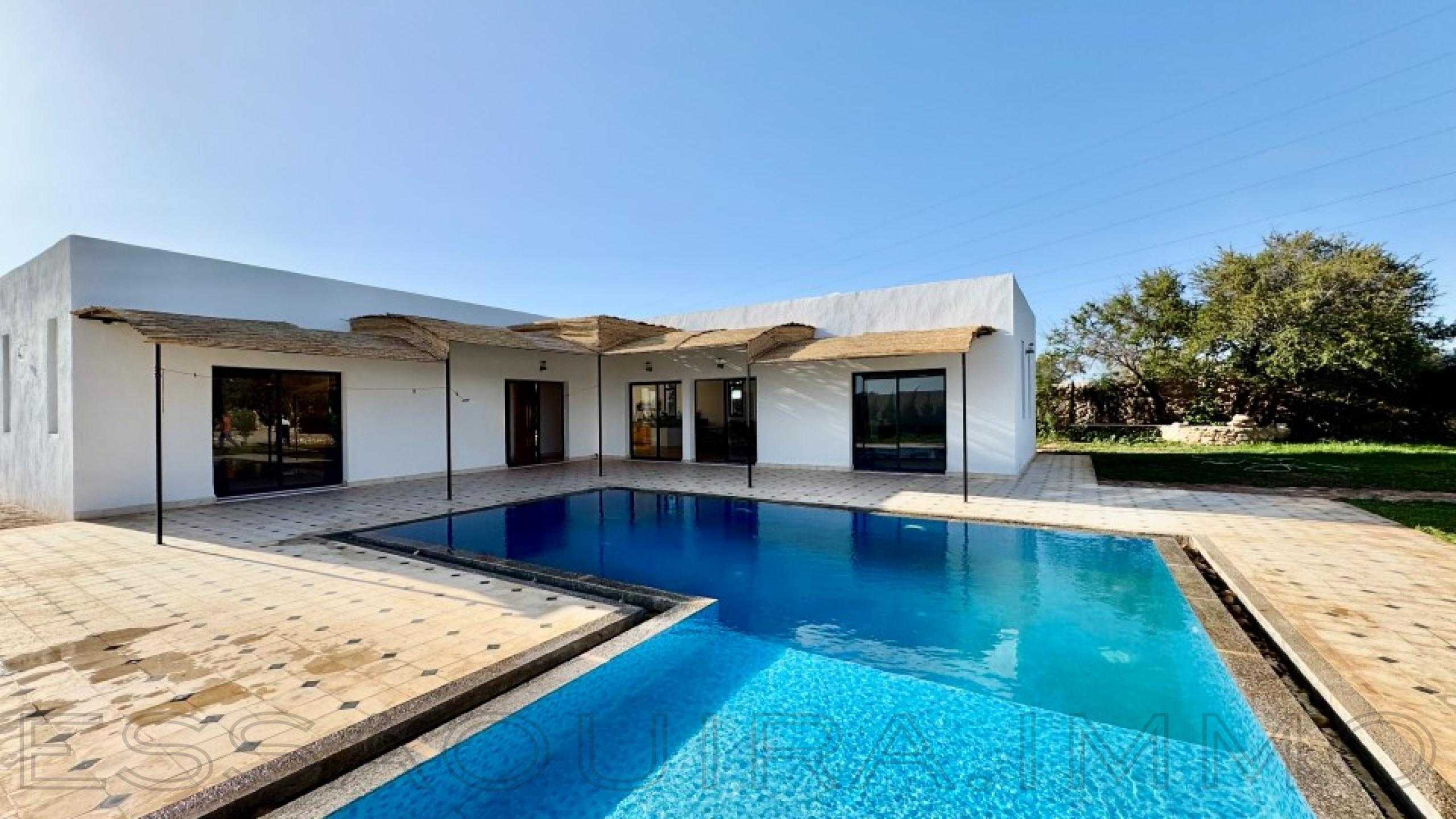 villa de 160 m² sur un terrain de 2,000 m²