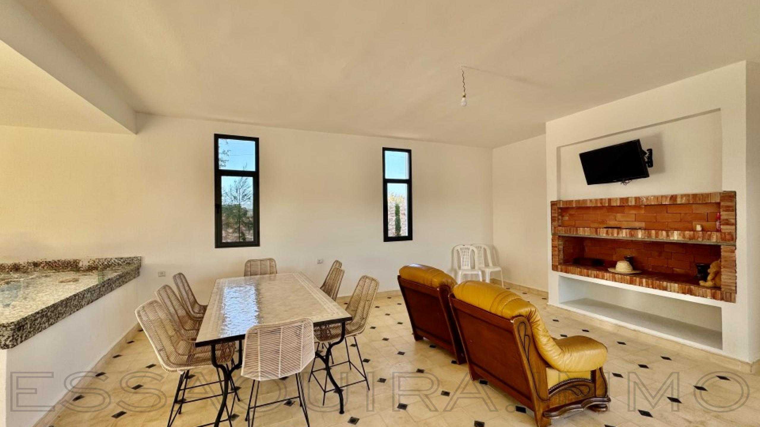 villa avec terrasse