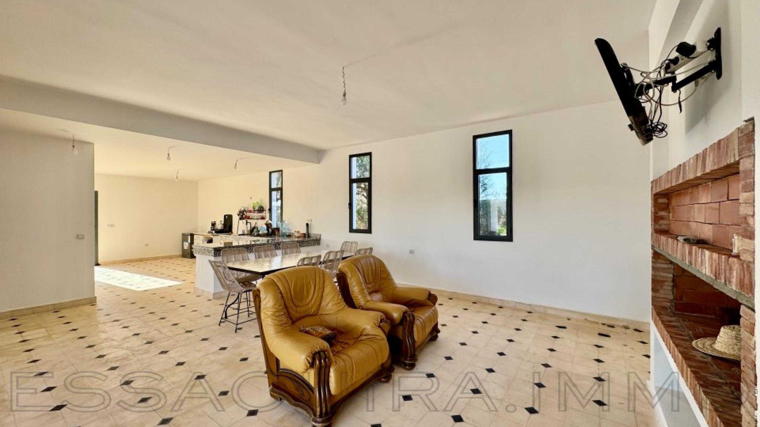 villa de 160 m² sur un terrain de 2,000 m²