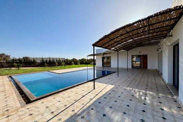 Villa neuve de plain-pied avec vue imprenable 