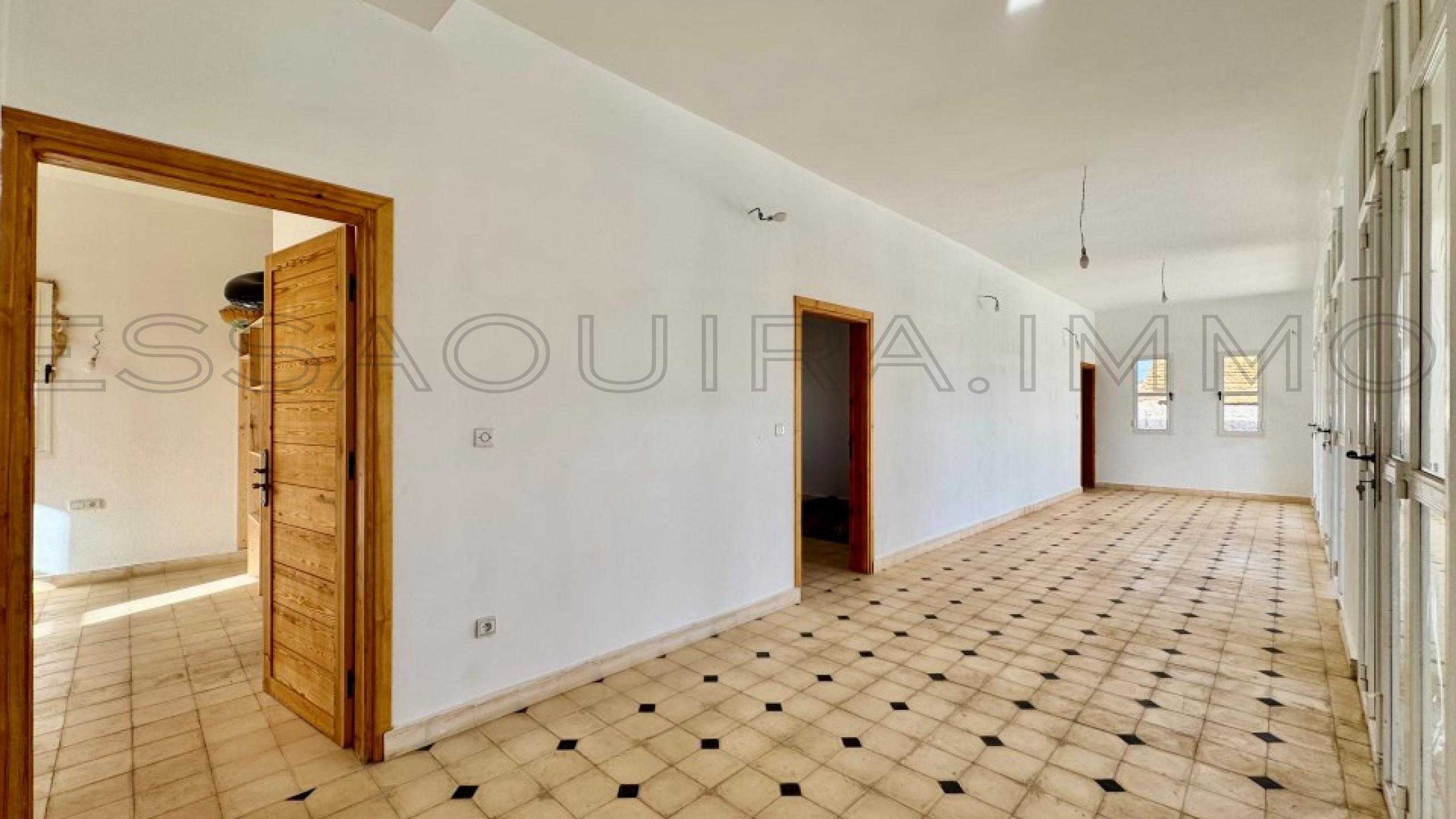 villa avec parking